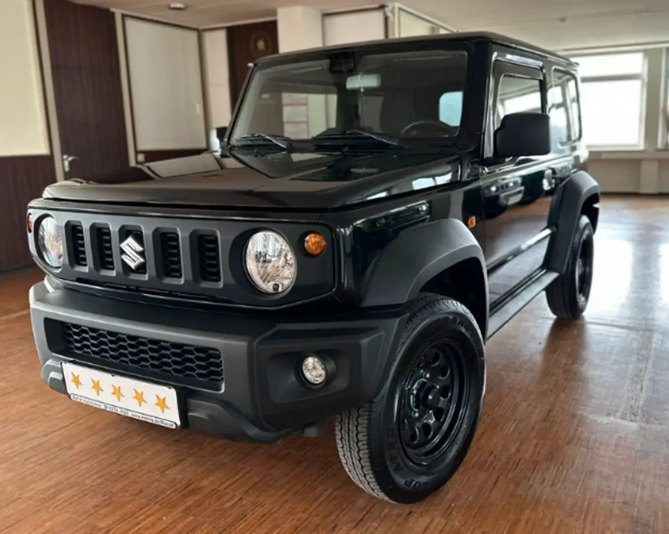 Suzuki Jimny 1.5 JX Zwart - 1