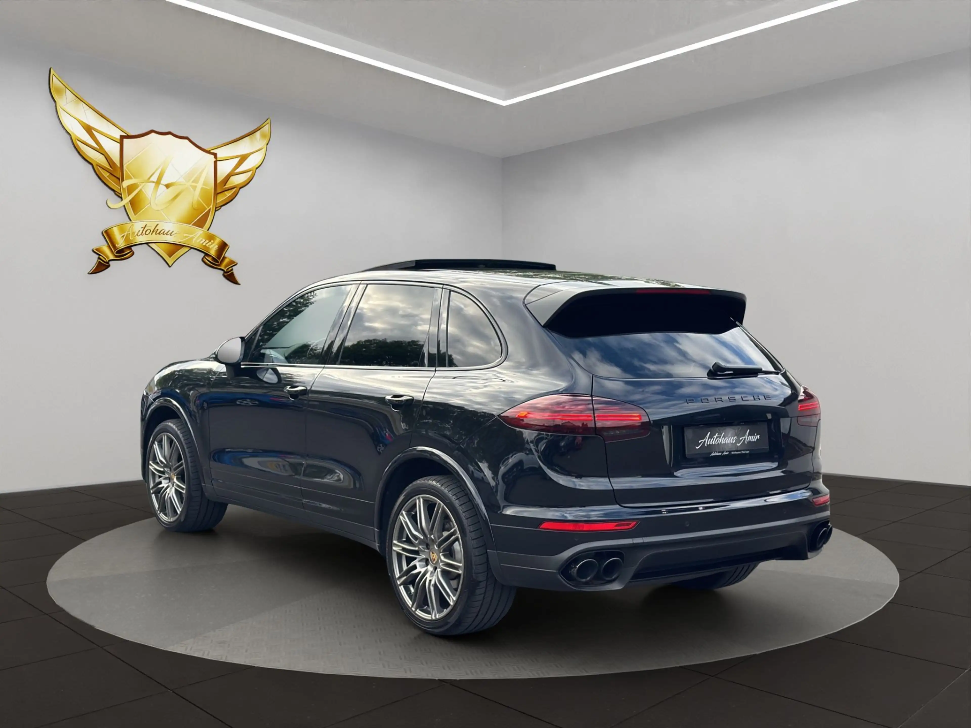 Porsche Cayenne S Diesel Platinum Edition — photo 3