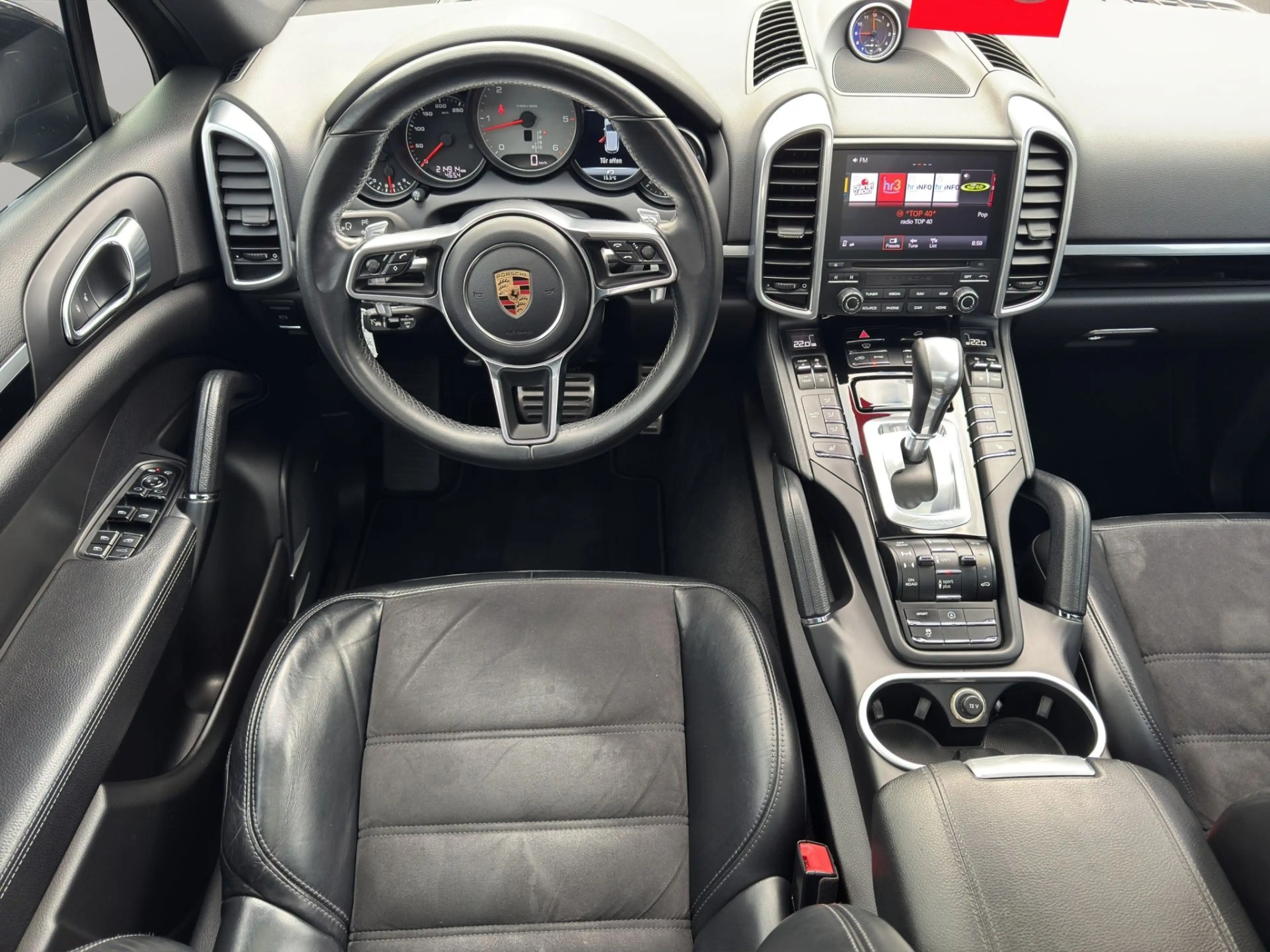 Porsche Cayenne S Diesel Platinum Edition — photo 12