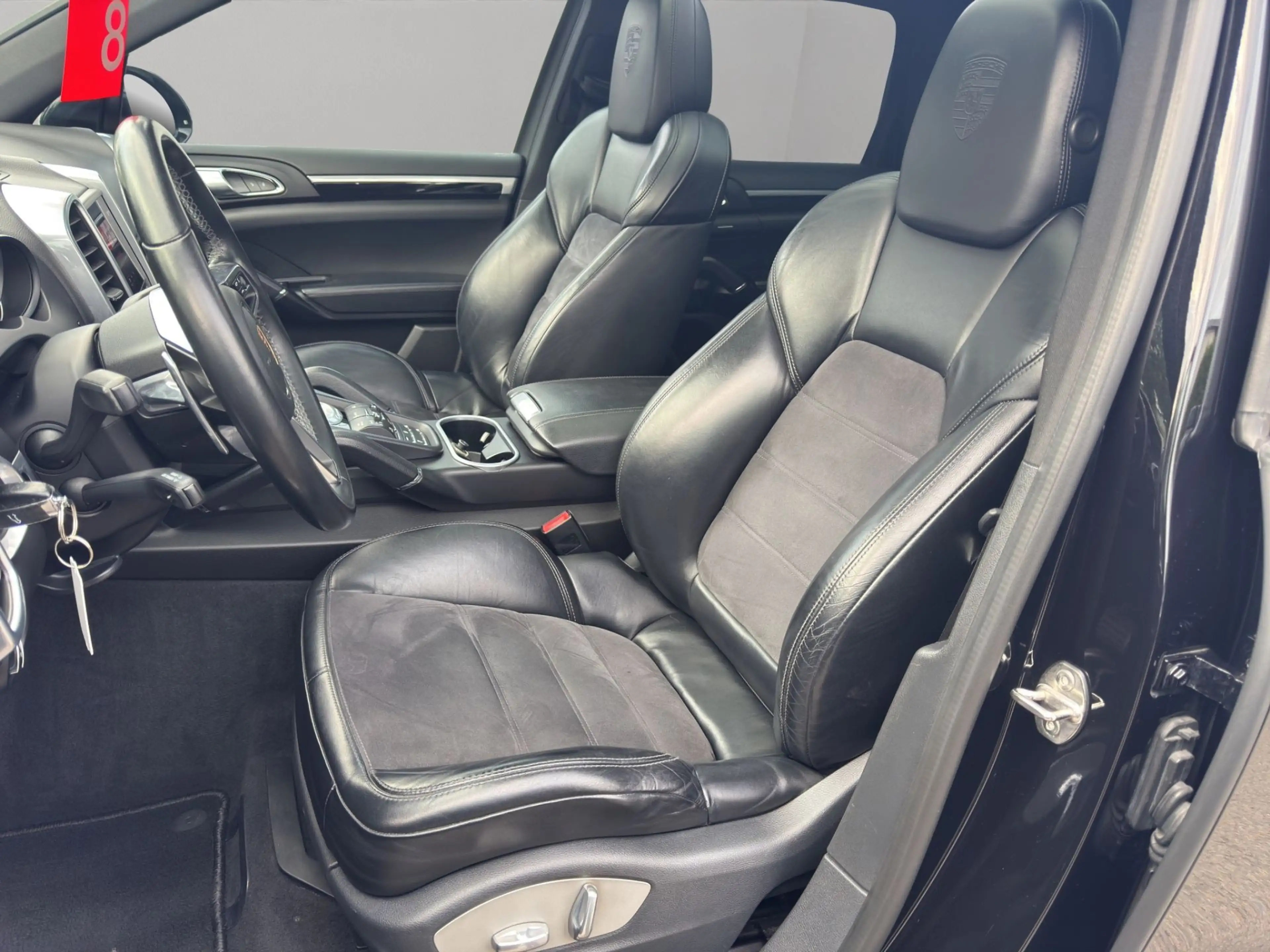 Porsche Cayenne S Diesel Platinum Edition — photo 11