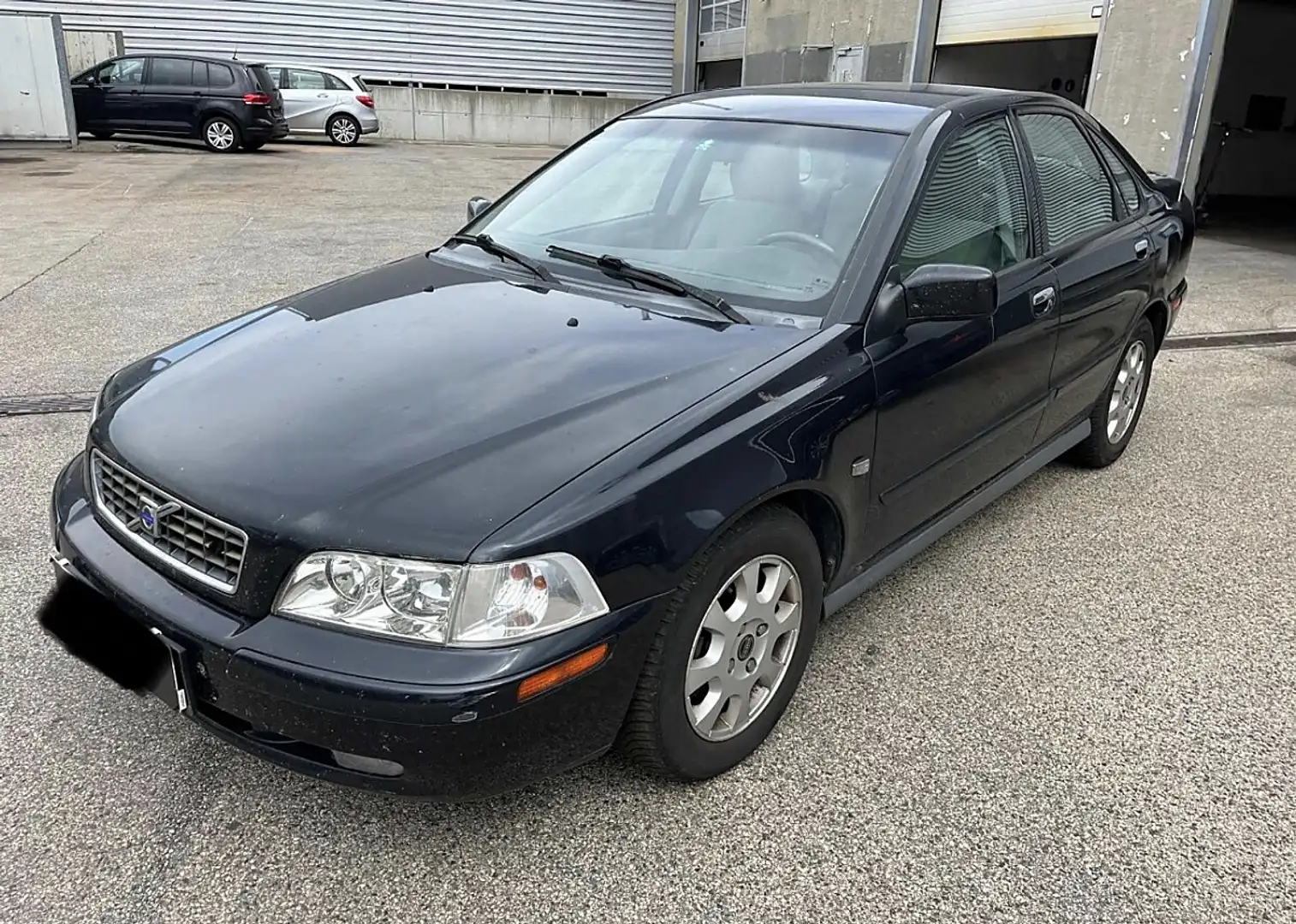 Volvo S40 1,9 D Comfort TD Schwarz - 1