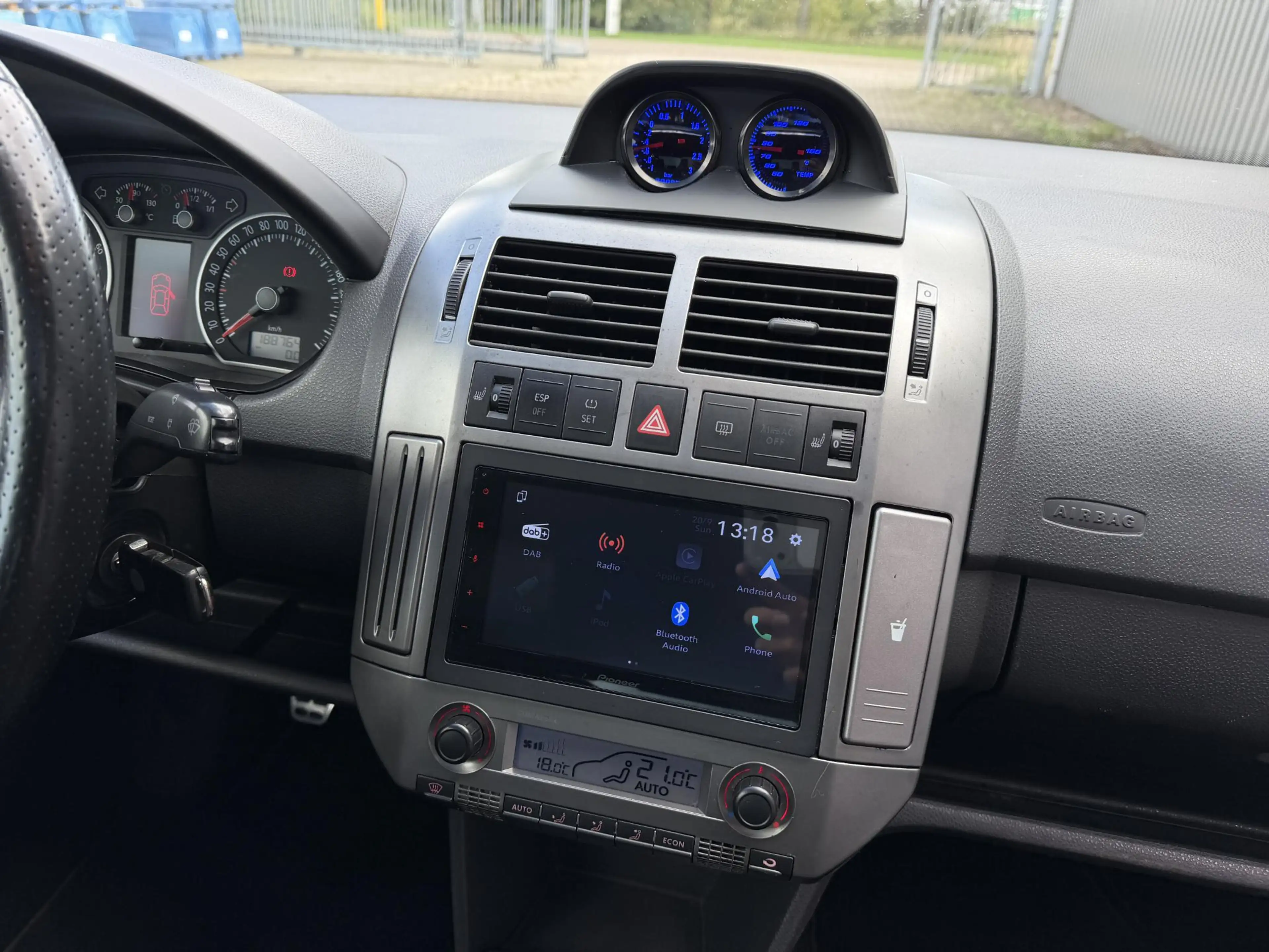 Volkswagen Polo GTI 1.8 Cup Edition | Schuifdak | Leer | Navi | Apple — photo 16