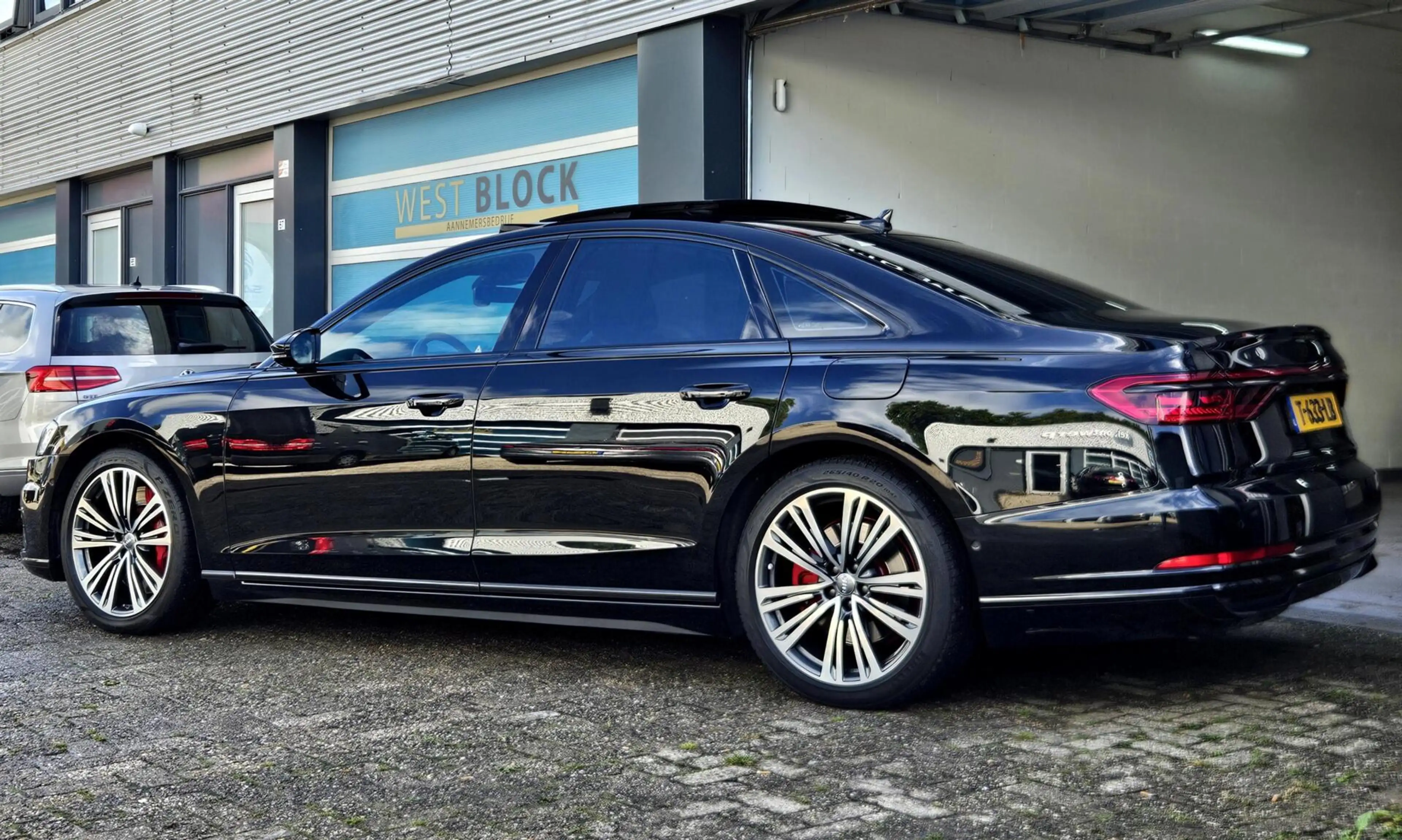 Audi A8 60 TFSI e Quattro S-Line Pro Line Plus — photo 7