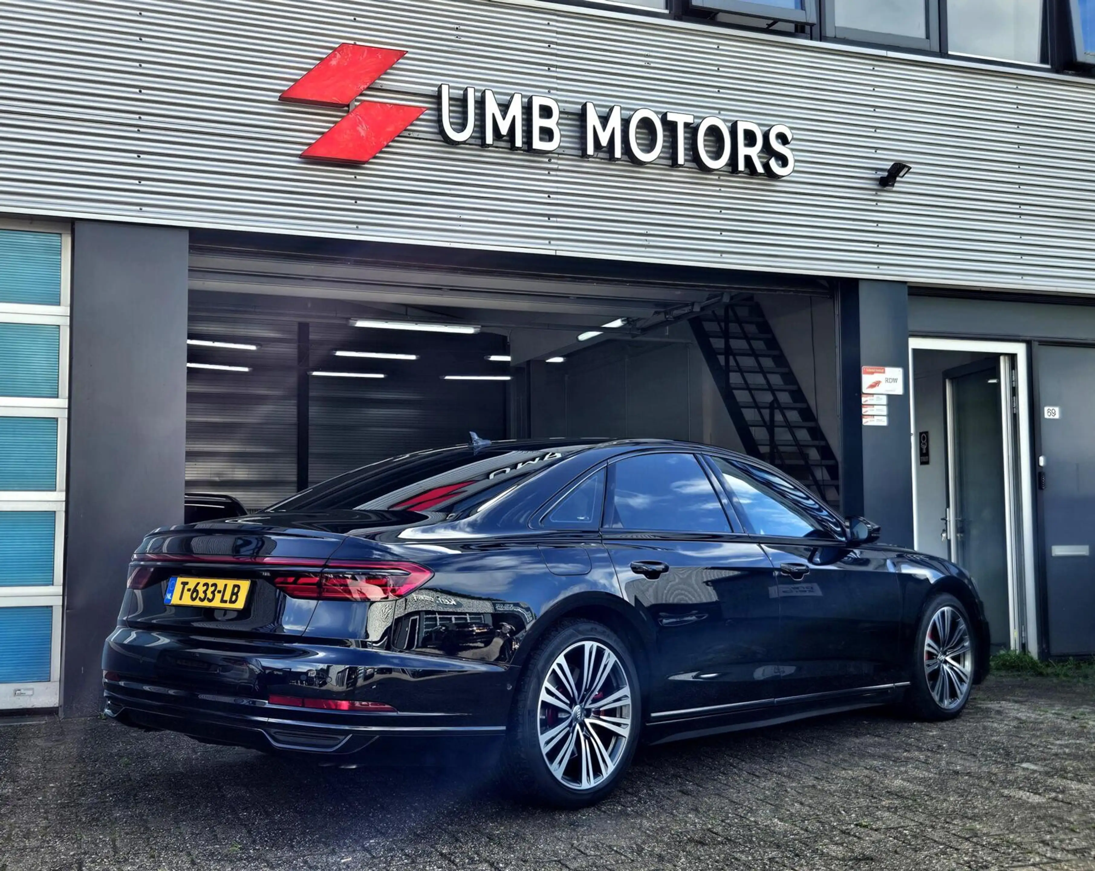 Audi A8 60 TFSI e Quattro S-Line Pro Line Plus — photo 8
