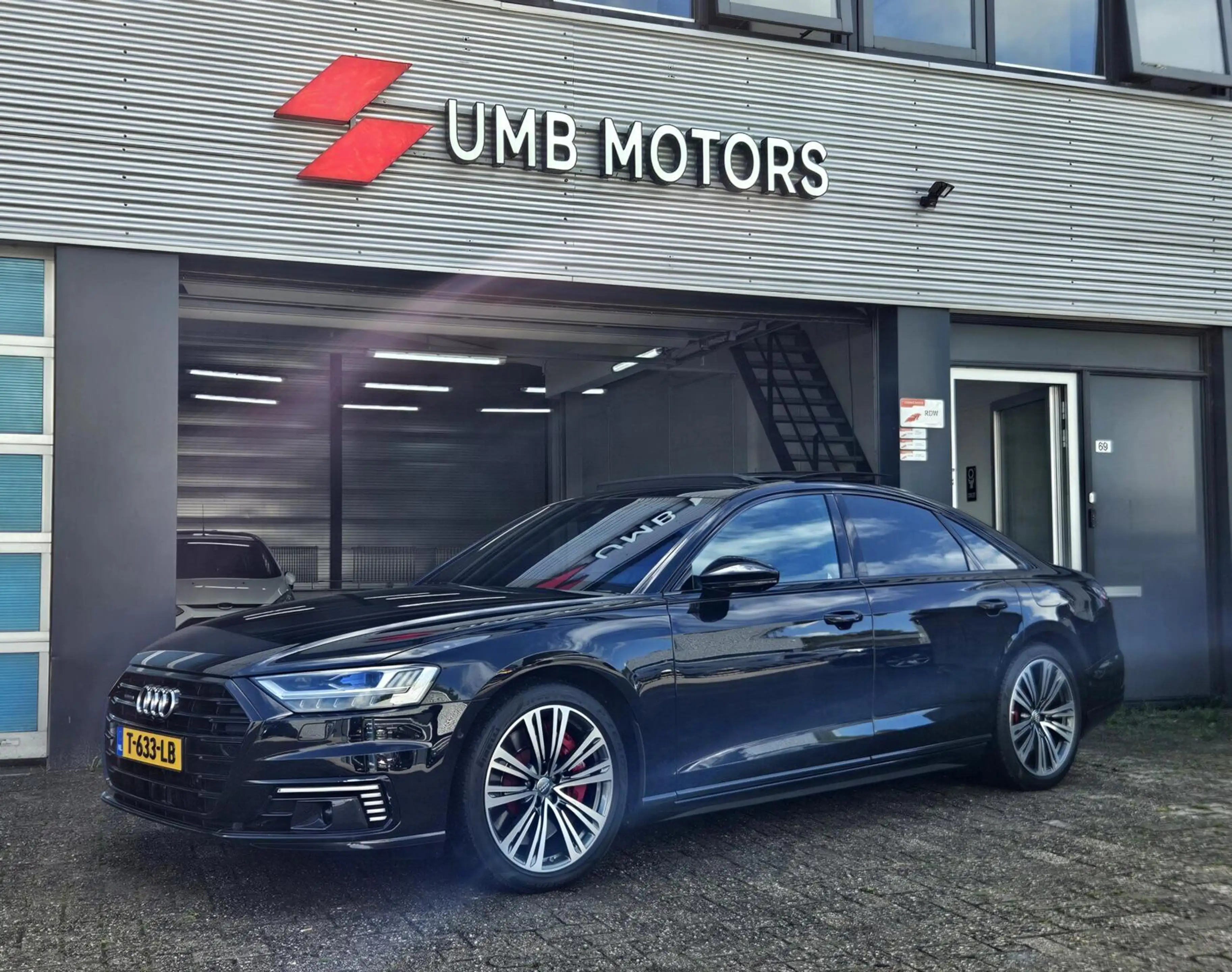 Audi A8 60 TFSI e Quattro S-Line Pro Line Plus — photo 2