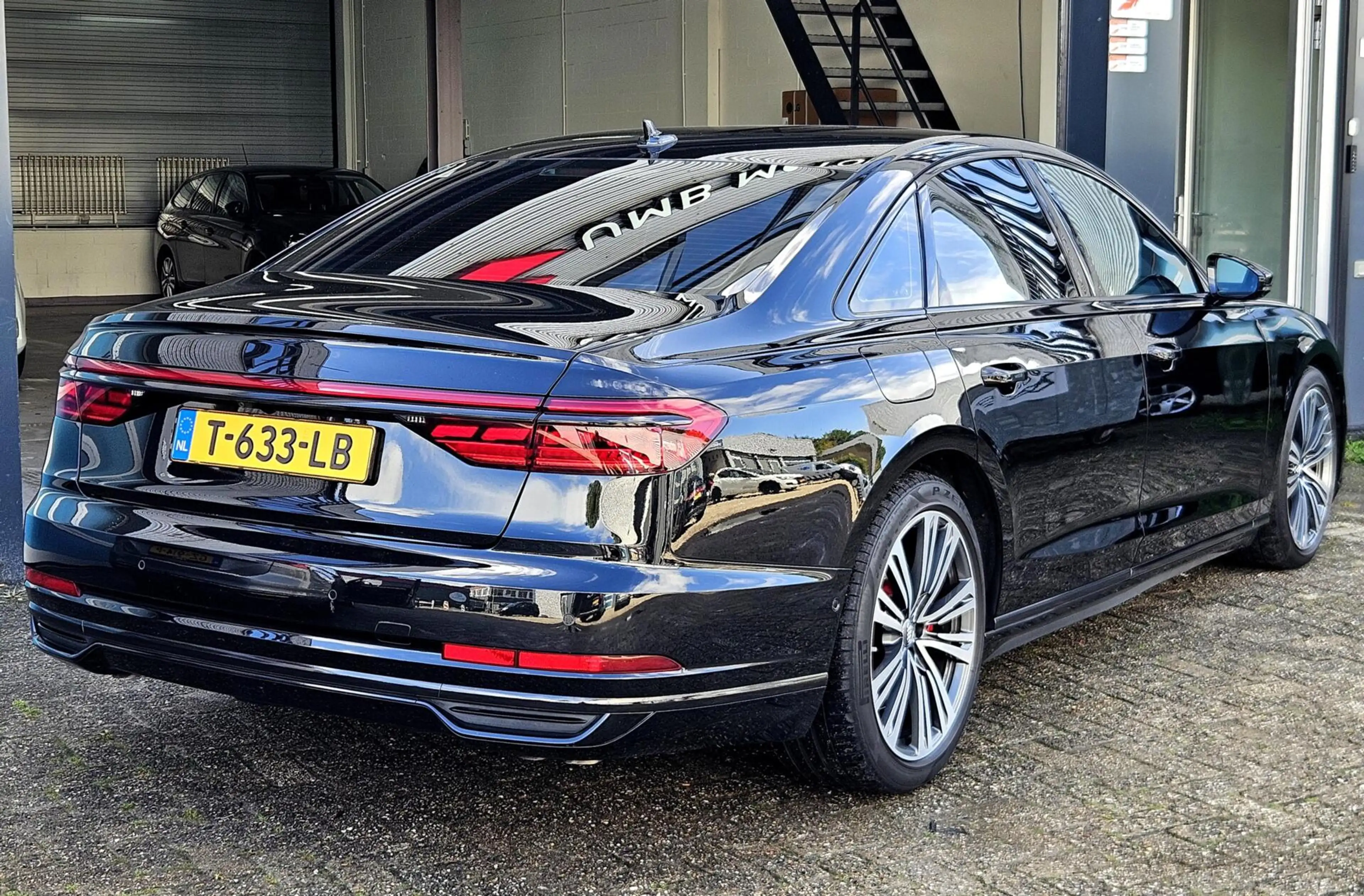Audi A8 60 TFSI e Quattro S-Line Pro Line Plus — photo 9