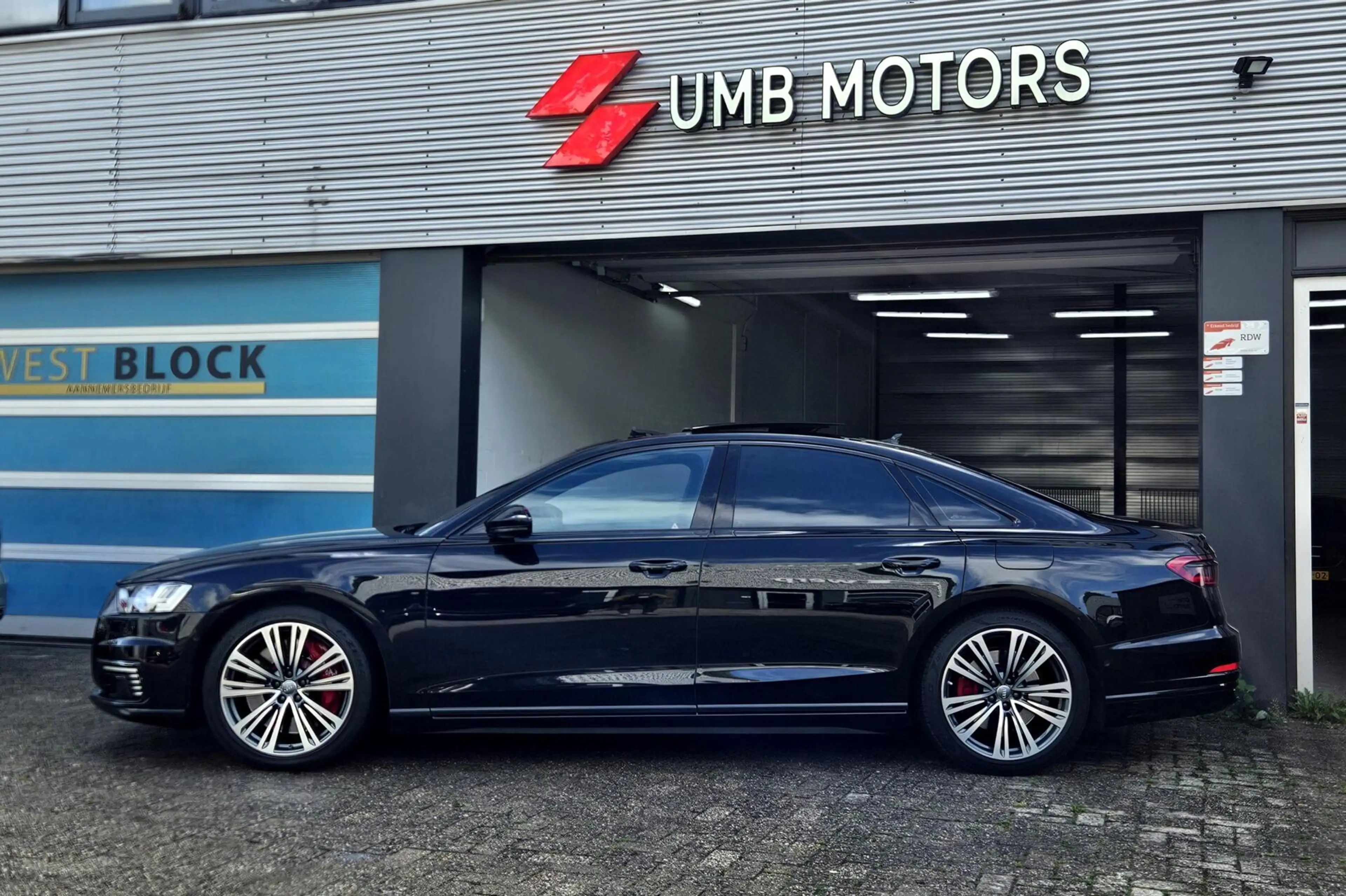 Audi A8 60 TFSI e Quattro S-Line Pro Line Plus — photo 4