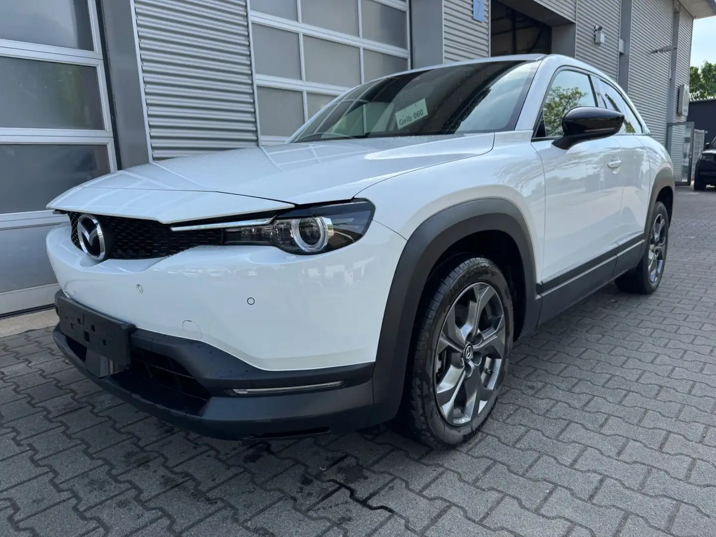 Mazda MX-30 e- SKY ACTIV Weiß - 1