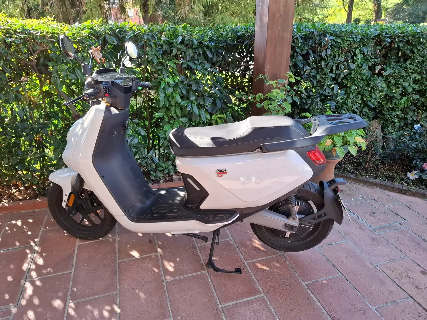 Niu MQi GT Alb - 2