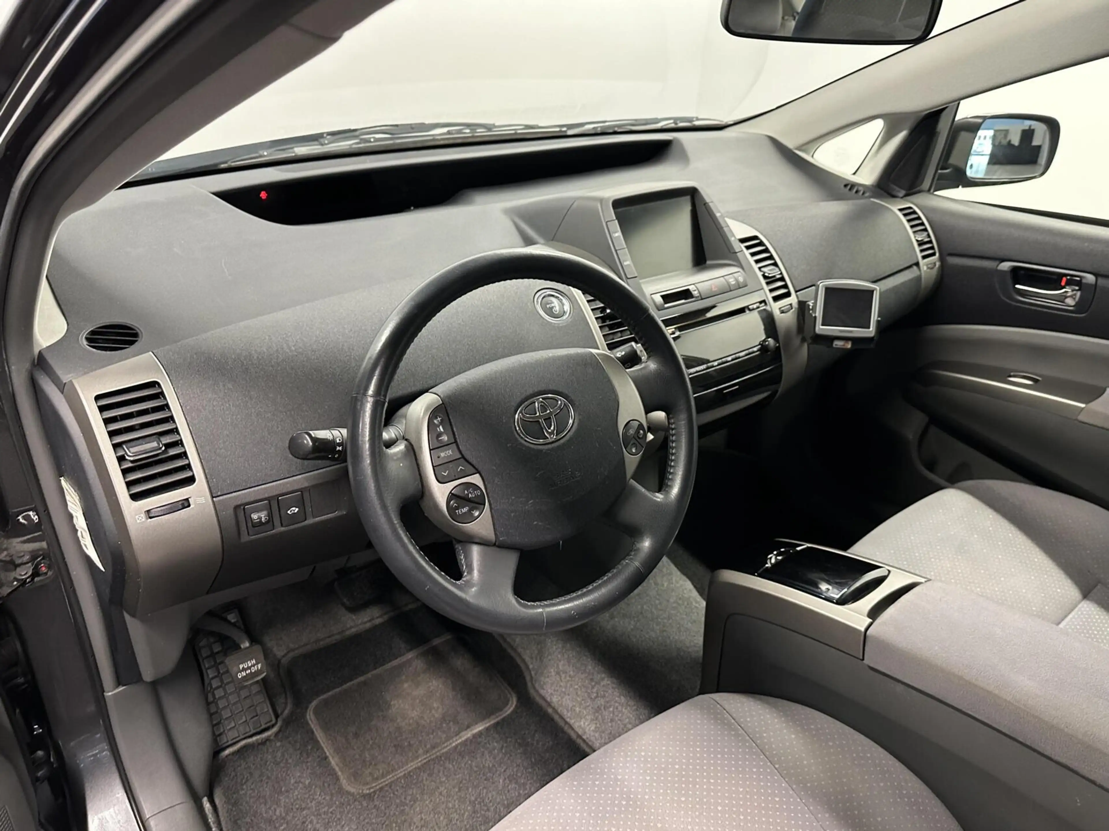 Toyota Prius 1.5 VVT-i Tech Edition NETTE AUTO !! — photo 14