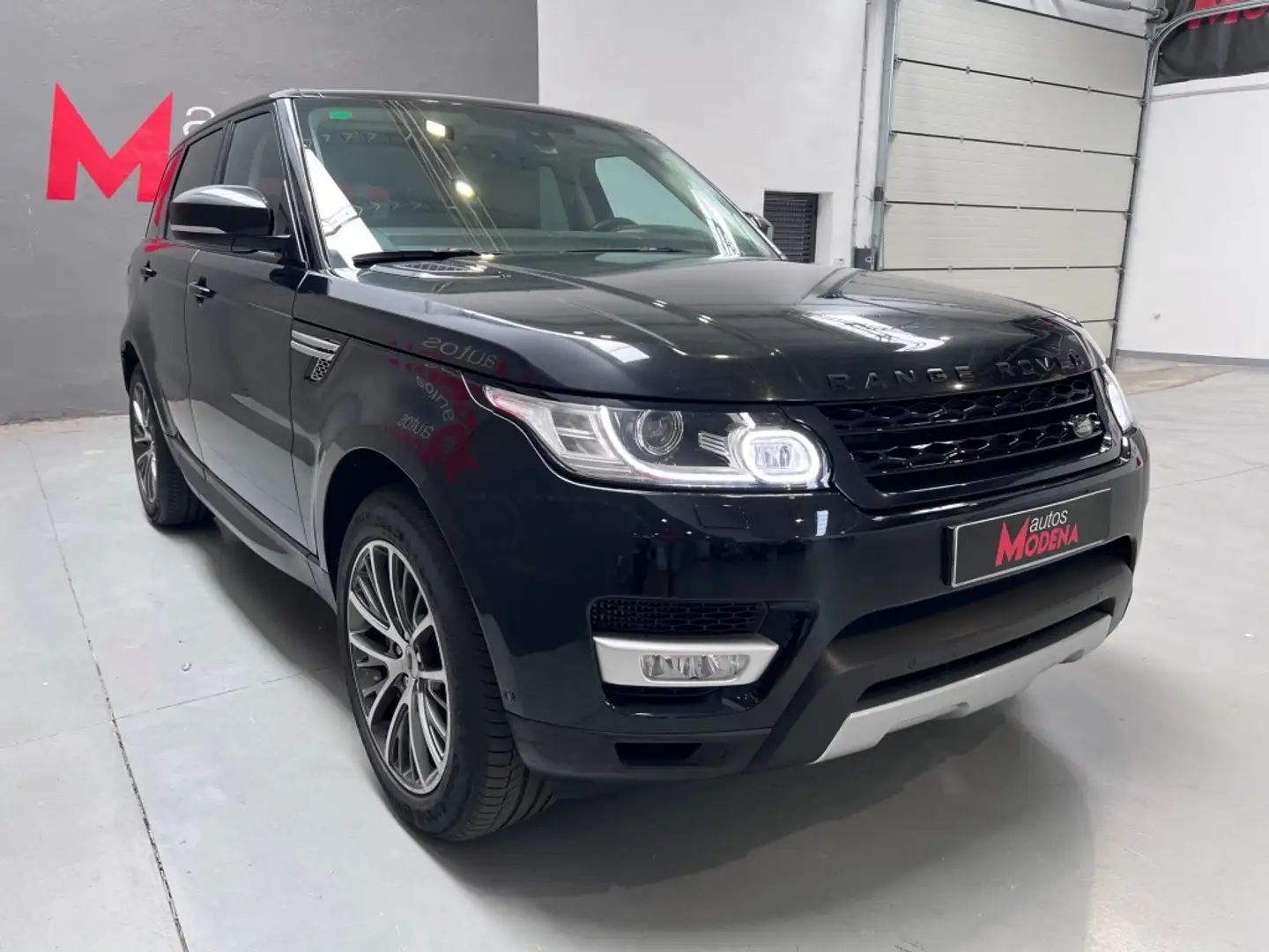 Land Rover Range Rover Sport 3.0SDV6 AB Dynamic Aut. Noir - 2