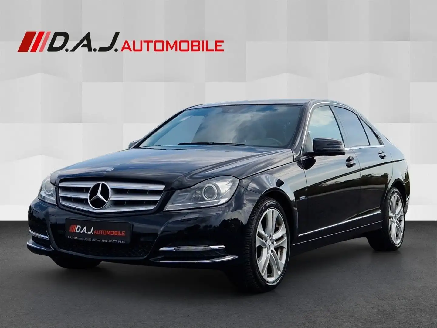 Mercedes-Benz C 180 CGI Aut. BlueEfficiency Avantgarde ILS NAV Schwarz - 1