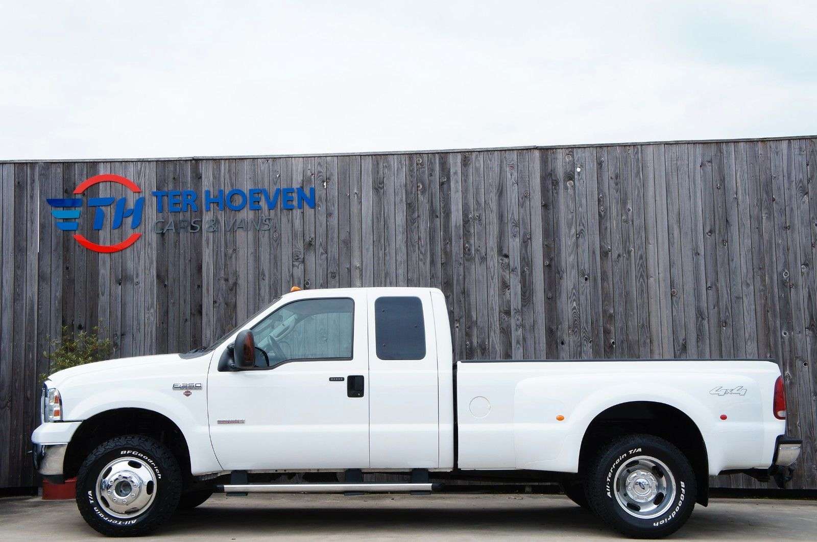 Second hand Ford F350 