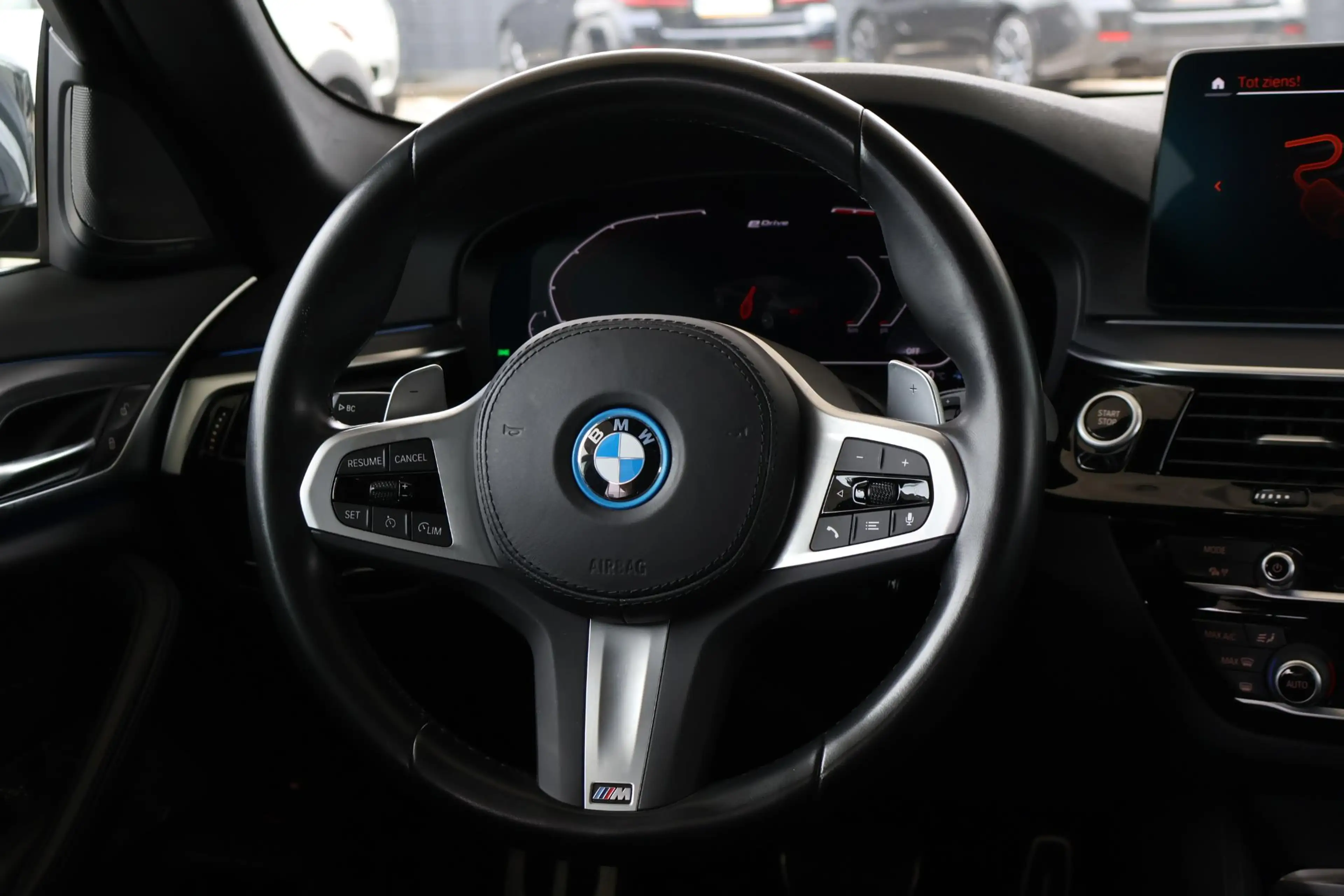 BMW 545 5 Serie 545e xDrive | M Sport | Panorama Dak | Sto — photo 14
