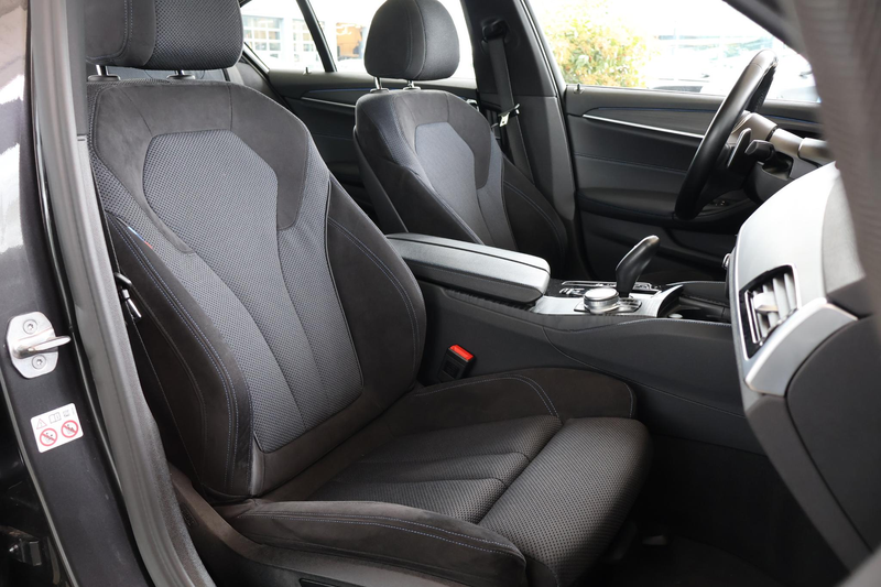 BMW 545 5 Serie 545e xDrive | M Sport | Panorama Dak | Sto — photo 9