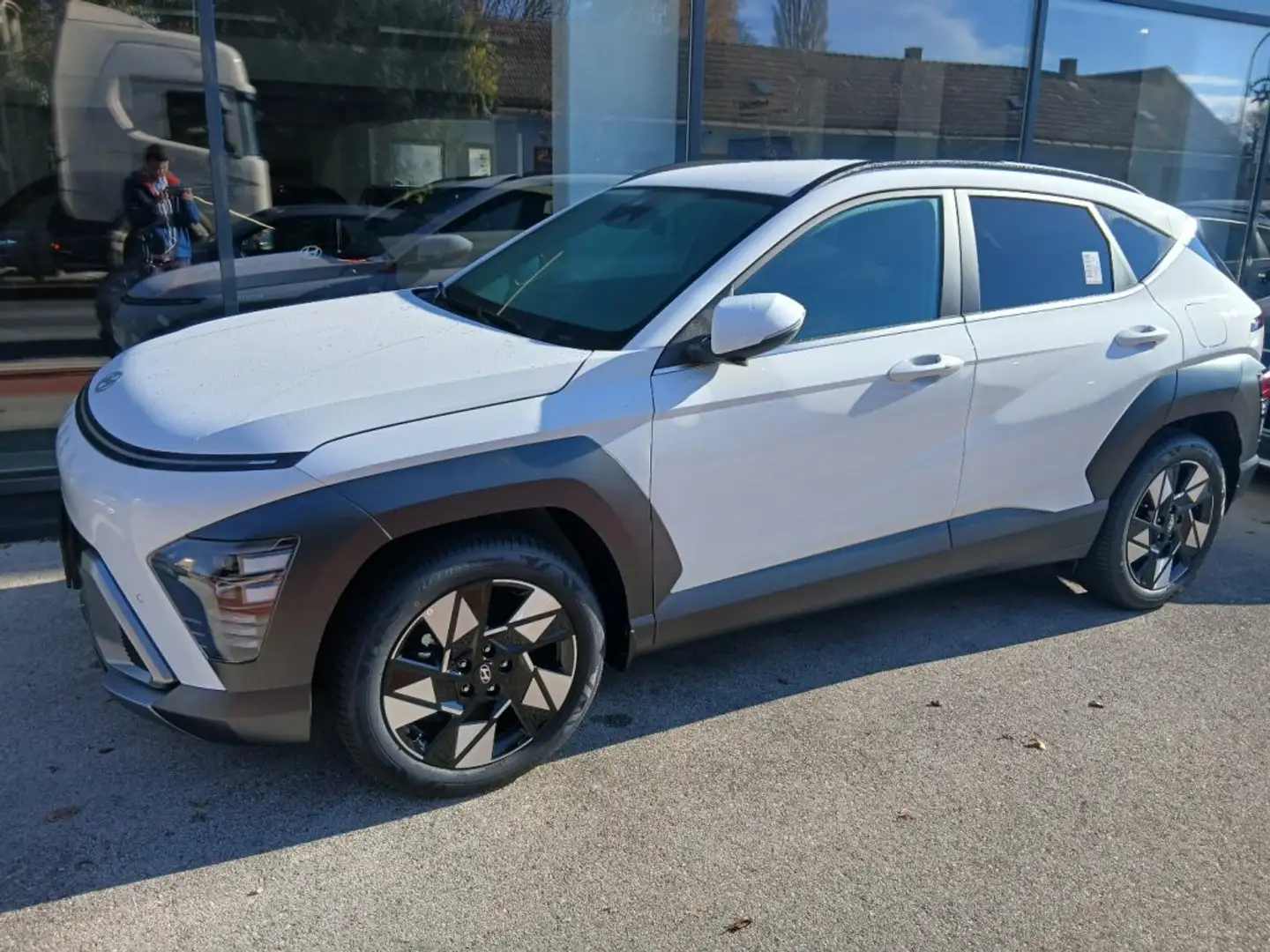 Hyundai KONA HEV (SX2) GO Plus 1.6 GDI 2WD HEV k6hu1-OP6 Weiß - 1