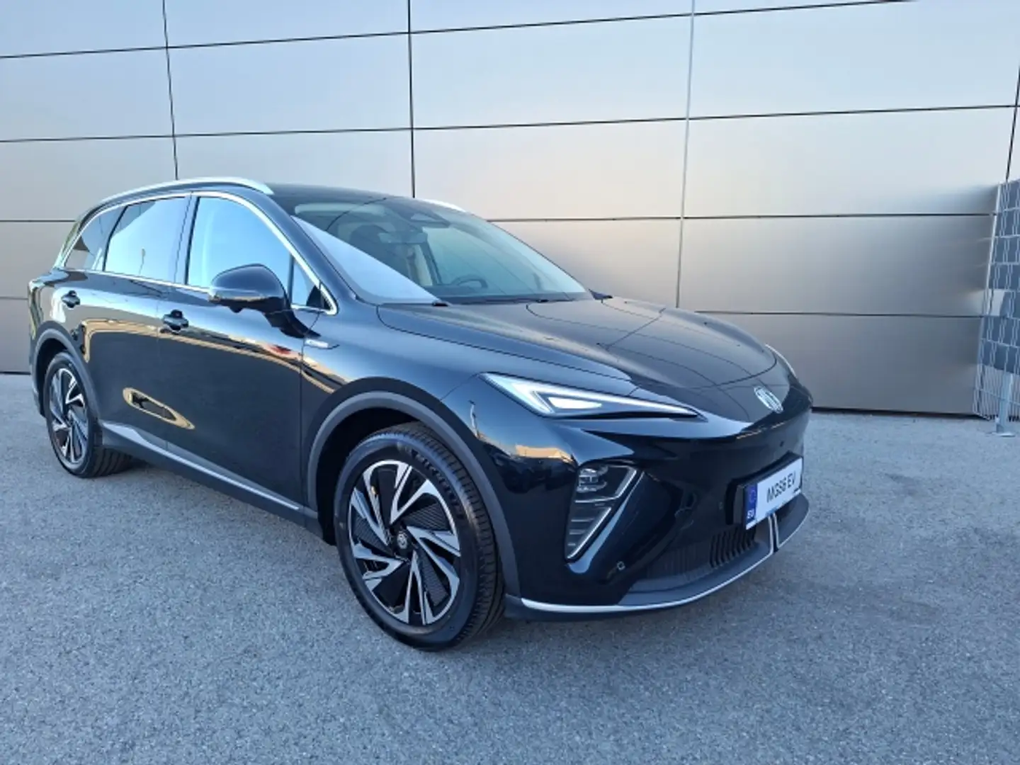 MG MGS6 EV Luxury 2WD 77kwh/180kw Schwarz - 2