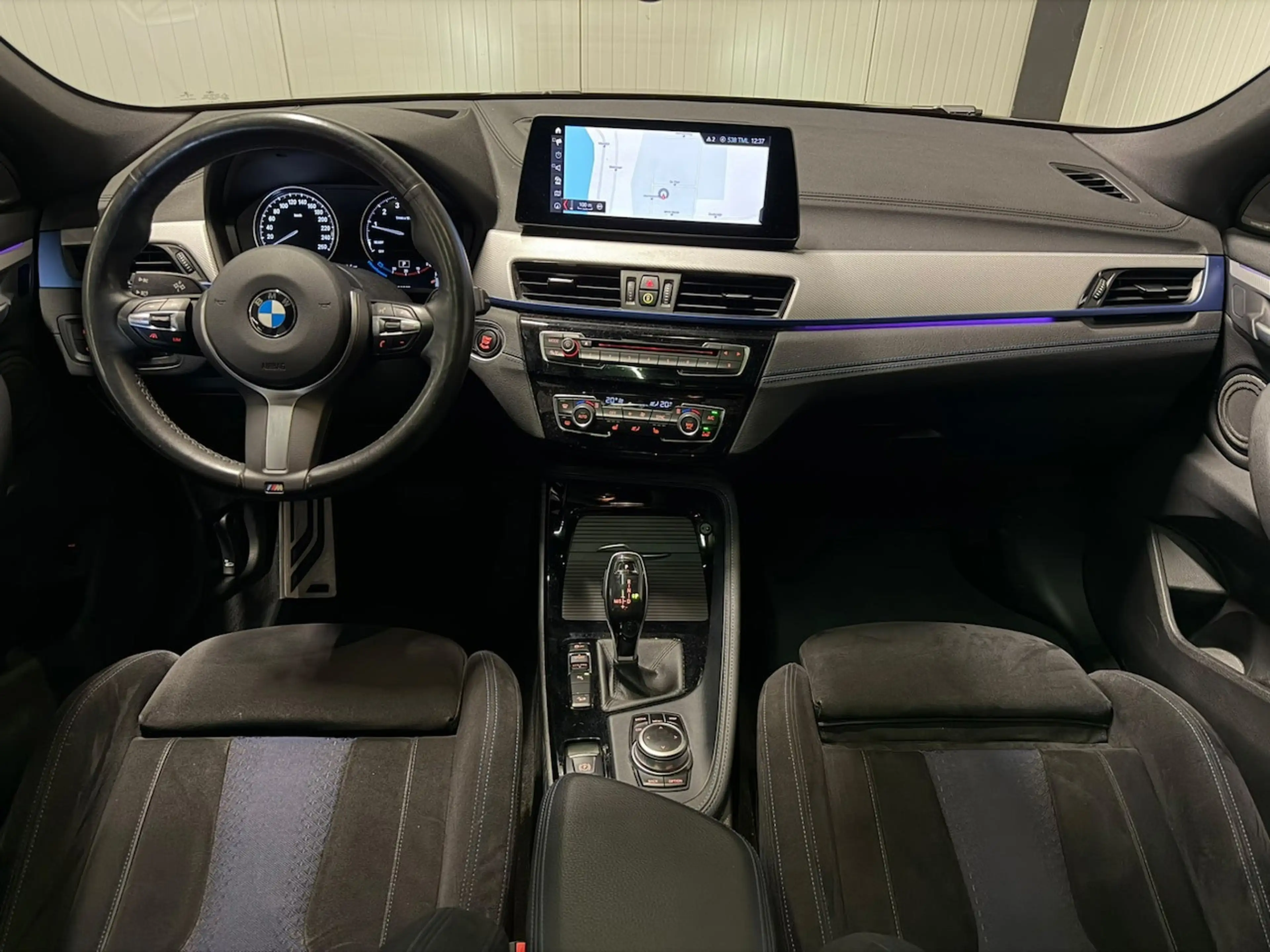 BMW X2 XDrive20i High Executive — photo 8