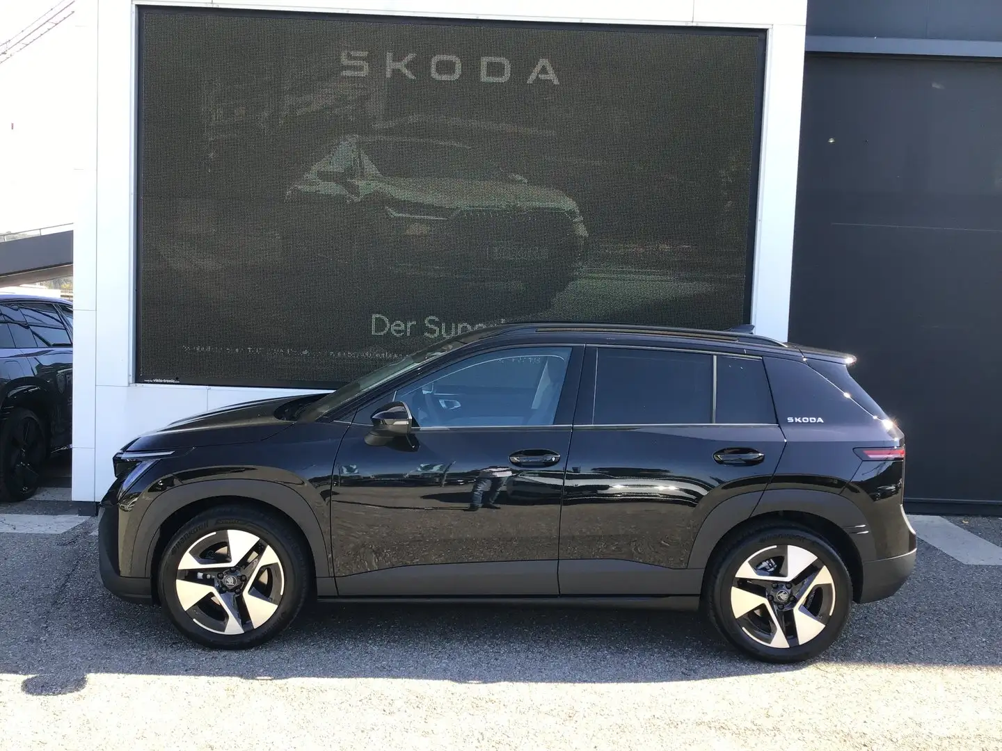 Skoda Epiq Selection 55 Schwarz - 2
