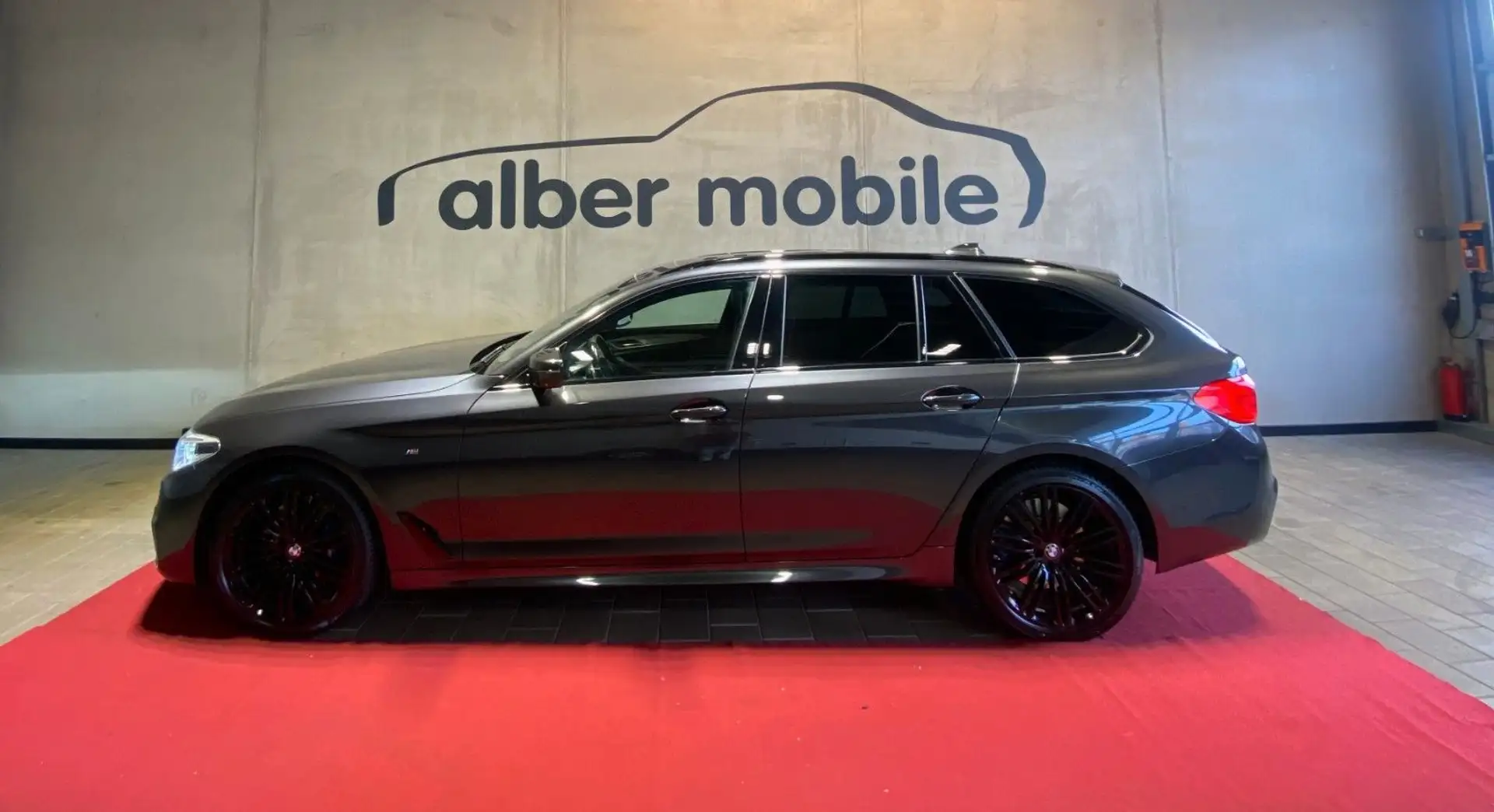 BMW 540 d xDrive M Sport 360°, Pano, AHK Grau - 2