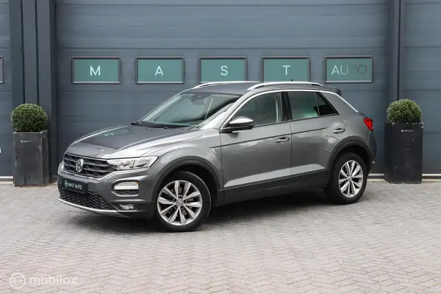 2018 Volkswagen T-Roc in Grey for sale