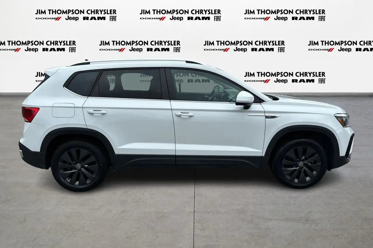Volkswagen Taos снимка Volkswagen Taos