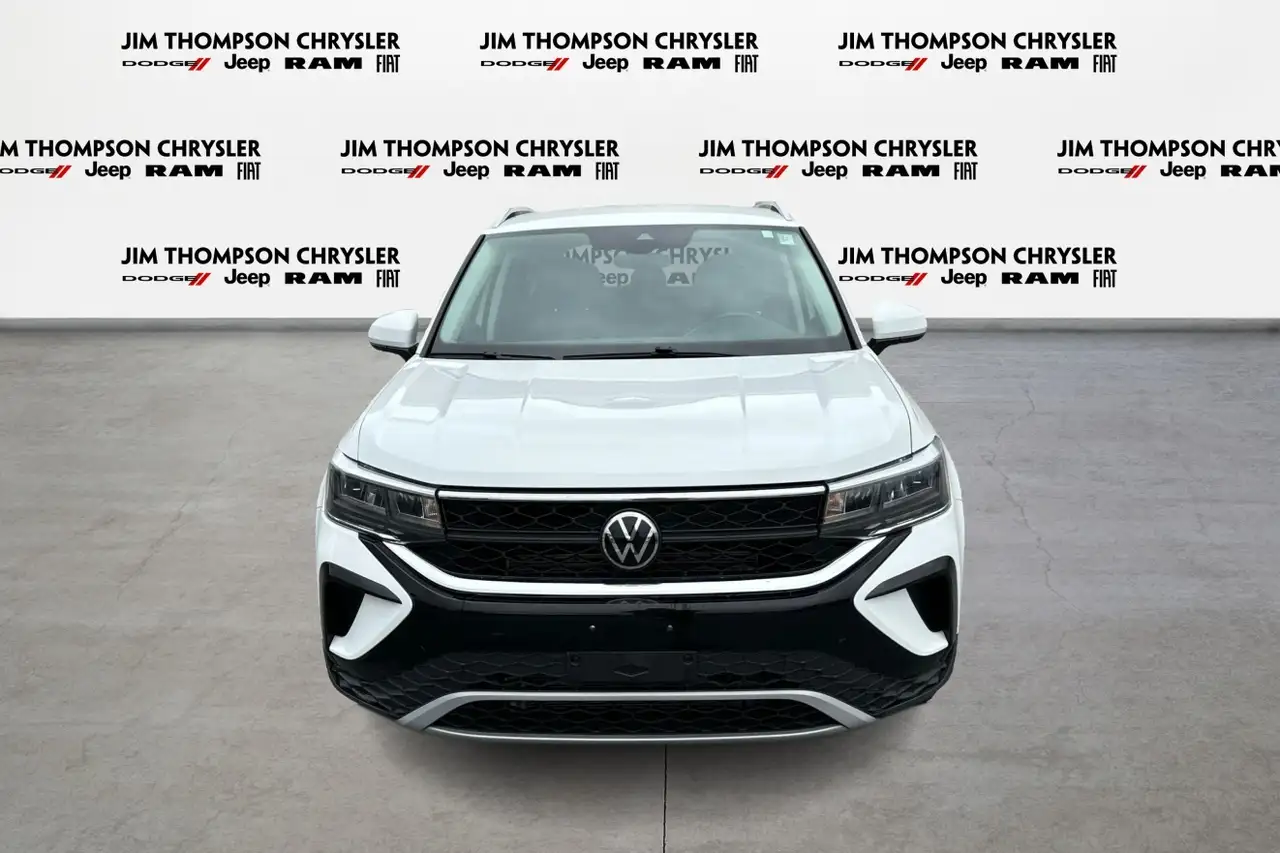 Volkswagen Taos снимка Volkswagen Taos