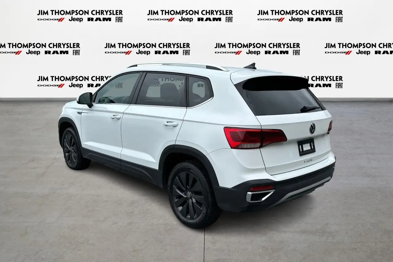 Volkswagen Taos снимка Volkswagen Taos