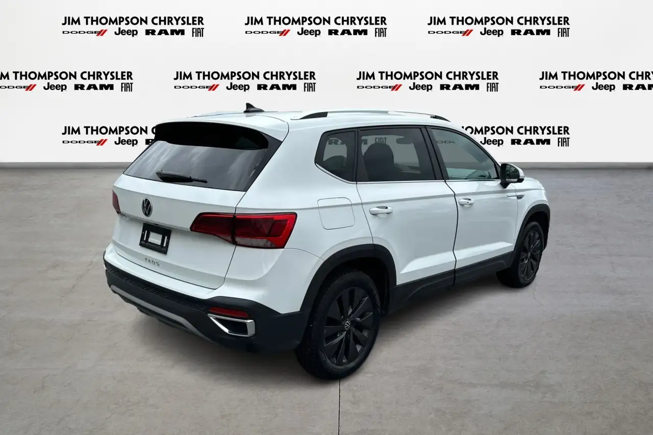 Volkswagen Taos снимка Volkswagen Taos