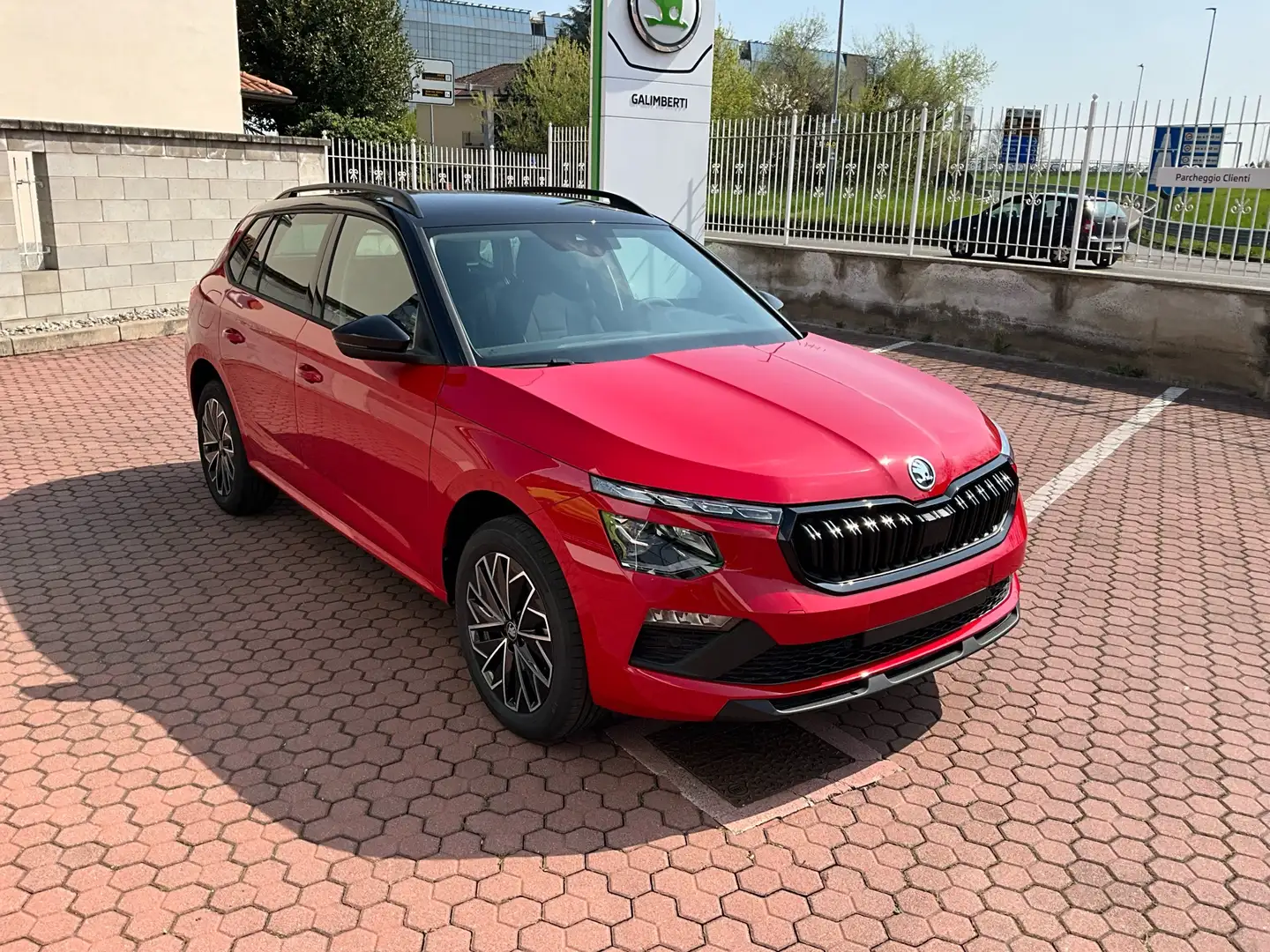 Skoda Kamiq 1.0 tsi 130 Edition  95cv Rot - 2