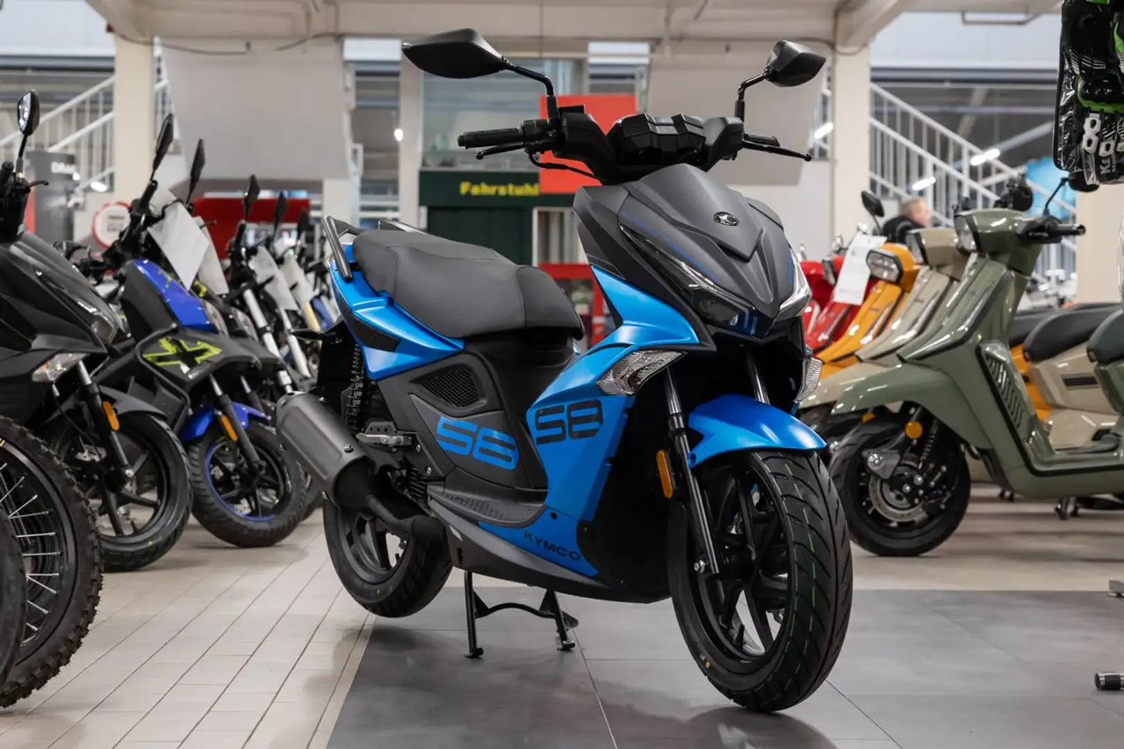Kymco Super 8 R 50i sofort lieferbar, Lieferservice Blau - 2