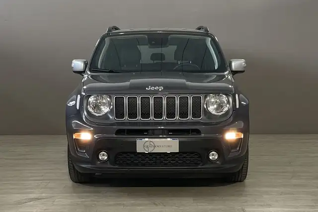 Jeep Renegade view 2