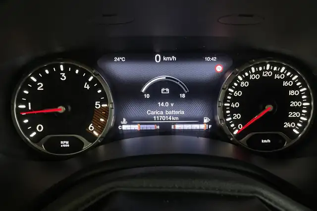 Jeep Renegade view 13