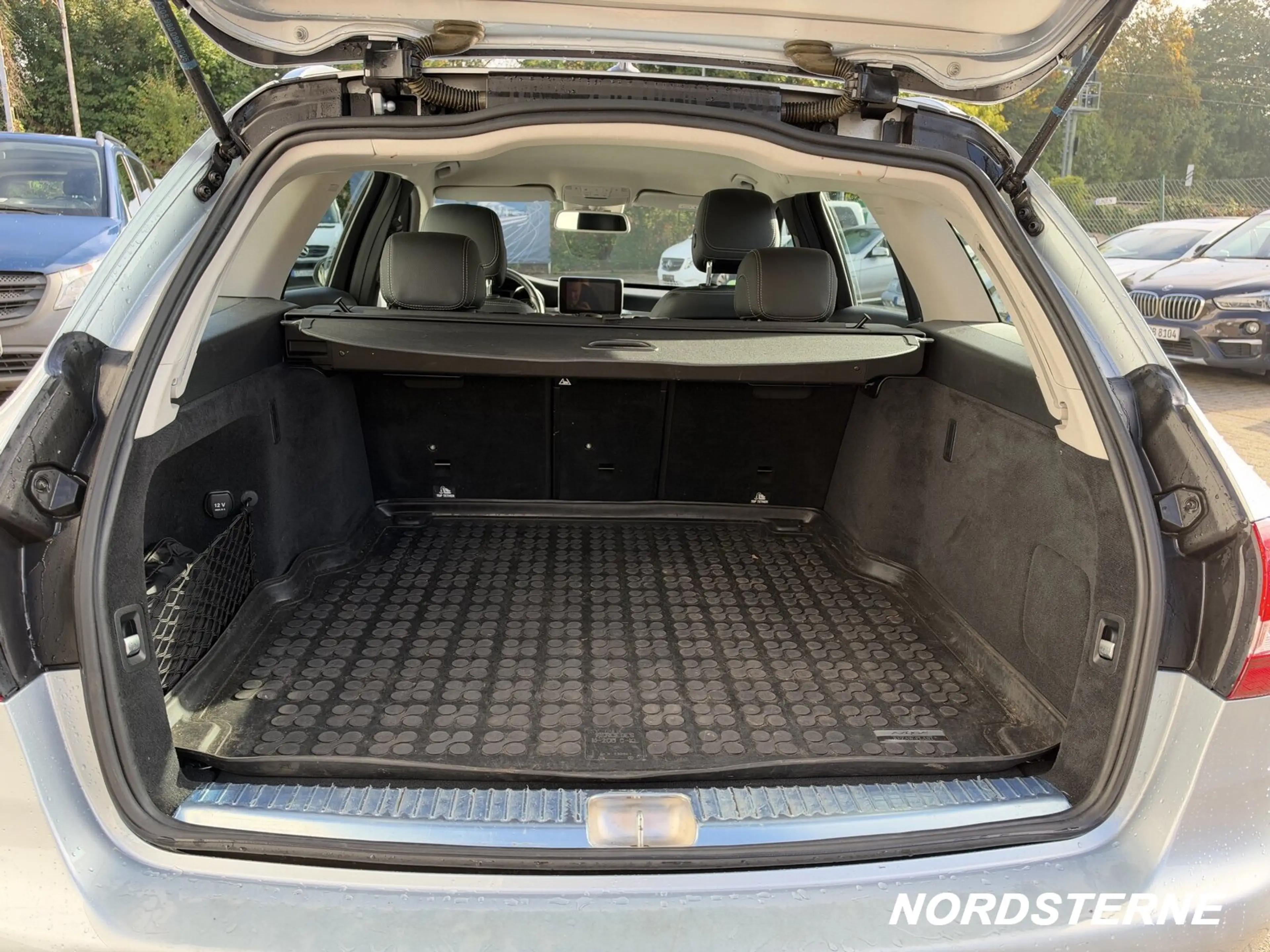 Mercedes-Benz C 220 C 220 d T-Modell Kamera Comand Spurpaket AHK — photo 7