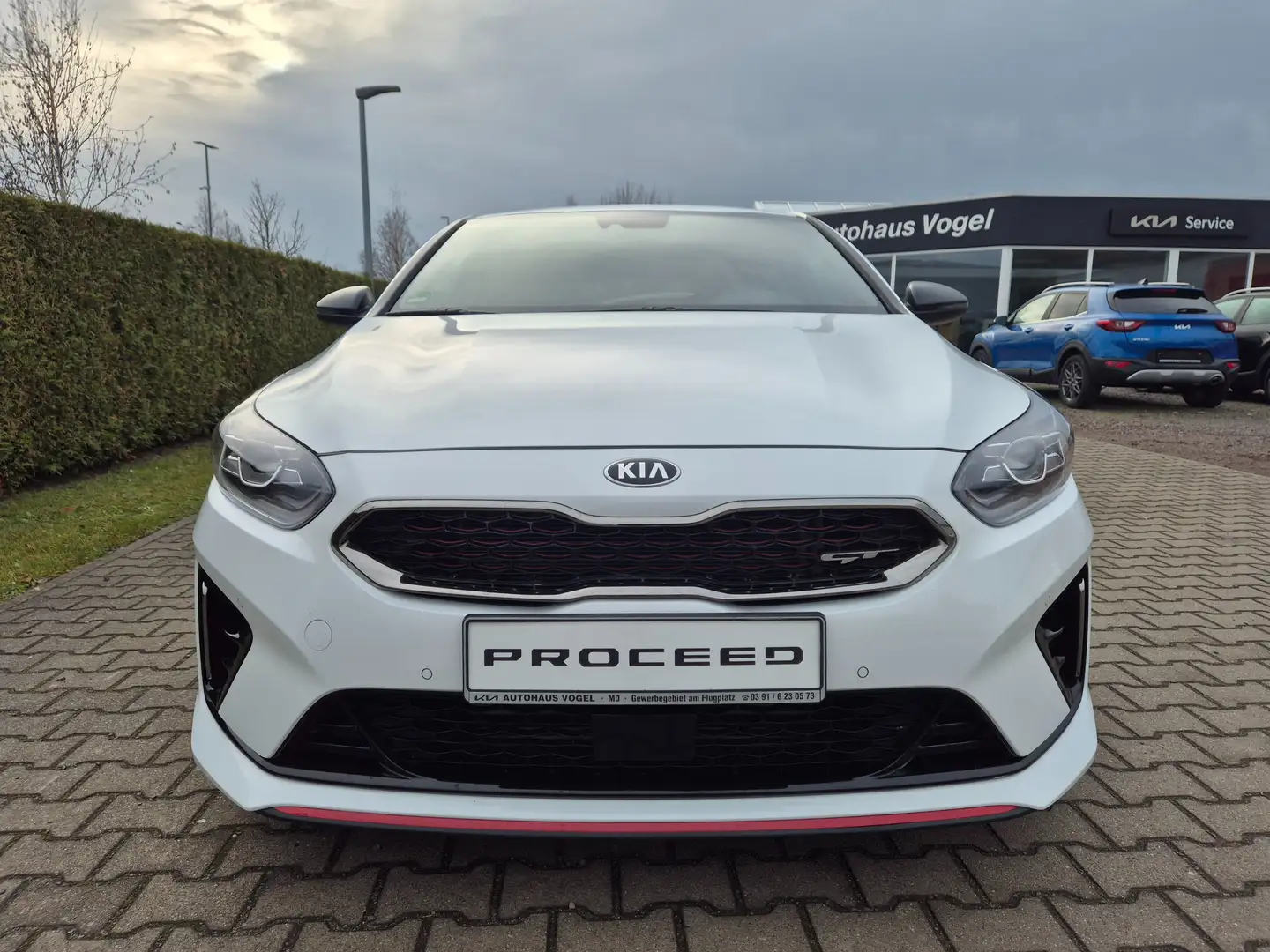 Kia ProCeed / pro_cee'd 1.6 T-GDi 204 GT Navi & Komfortpaket ACC AHK Blanc - 2