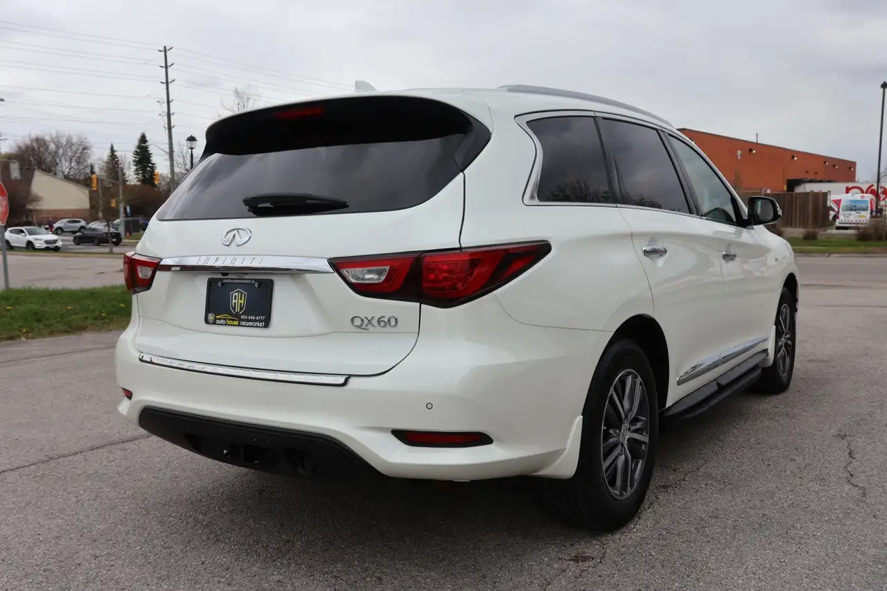Infiniti QX60 снимка Infiniti QX60