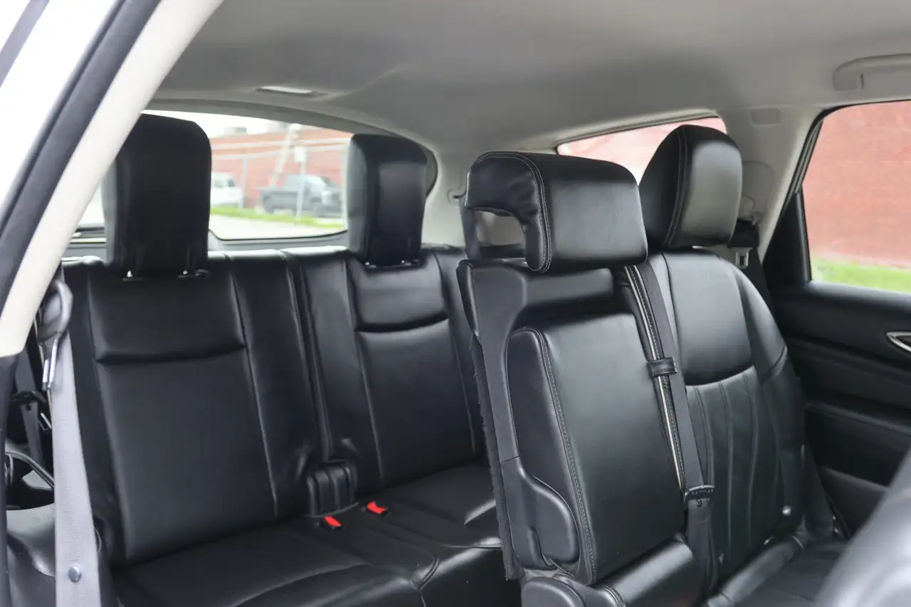 Infiniti QX60 снимка Infiniti QX60