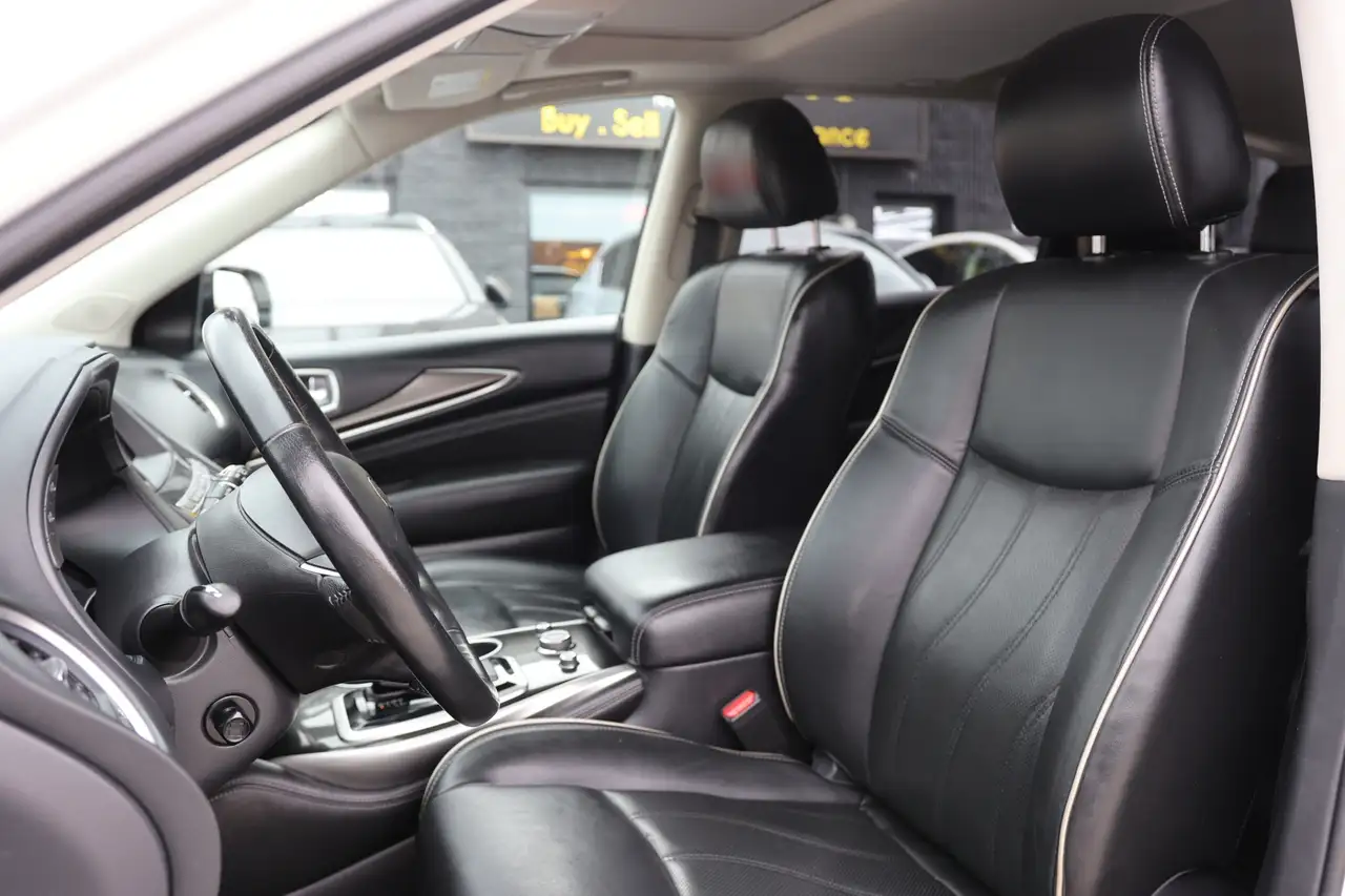 Infiniti QX60 снимка Infiniti QX60