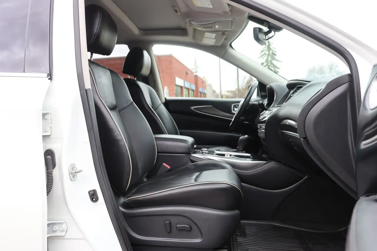 Infiniti QX60 снимка Infiniti QX60