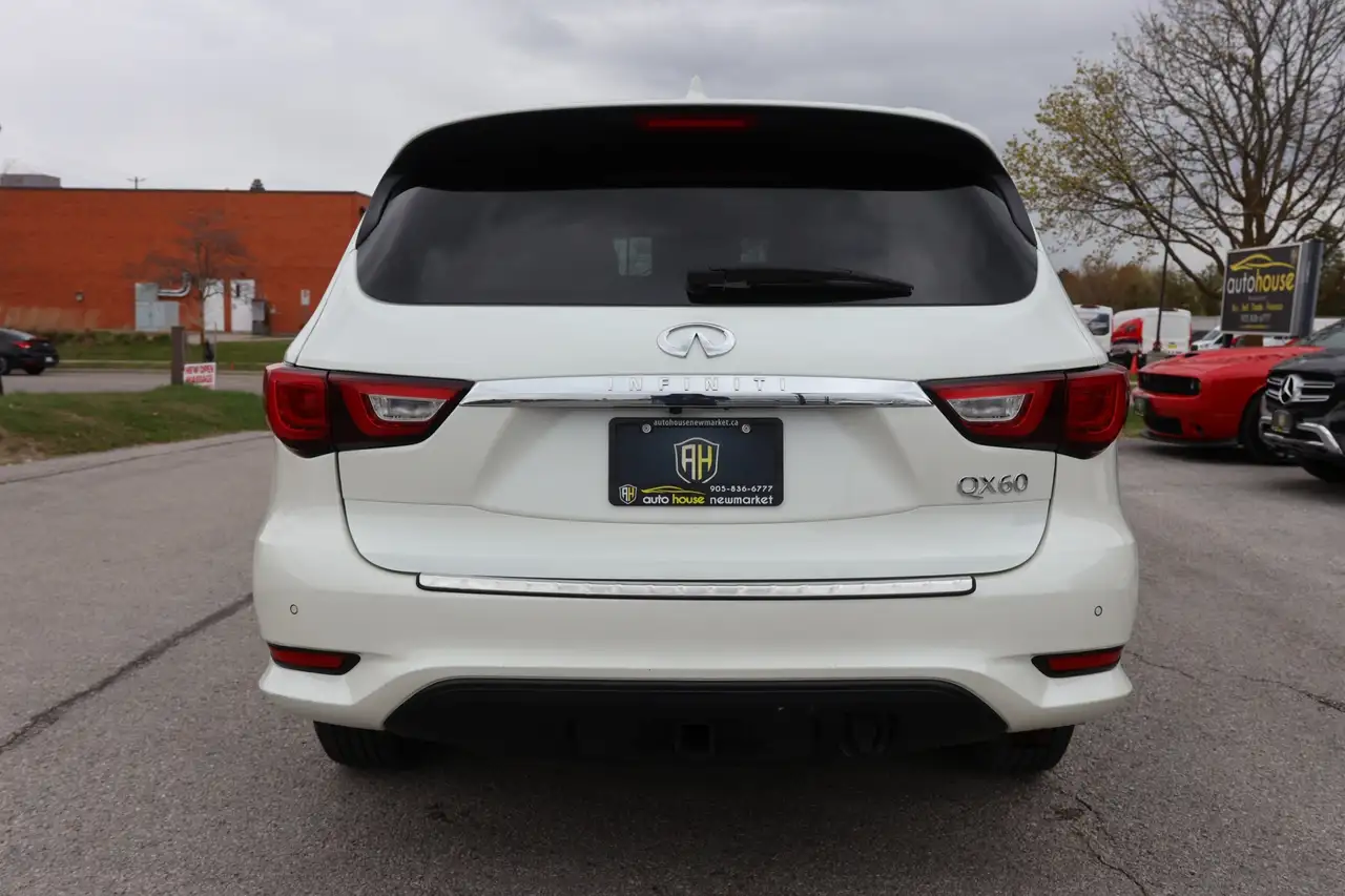 Infiniti QX60 снимка Infiniti QX60