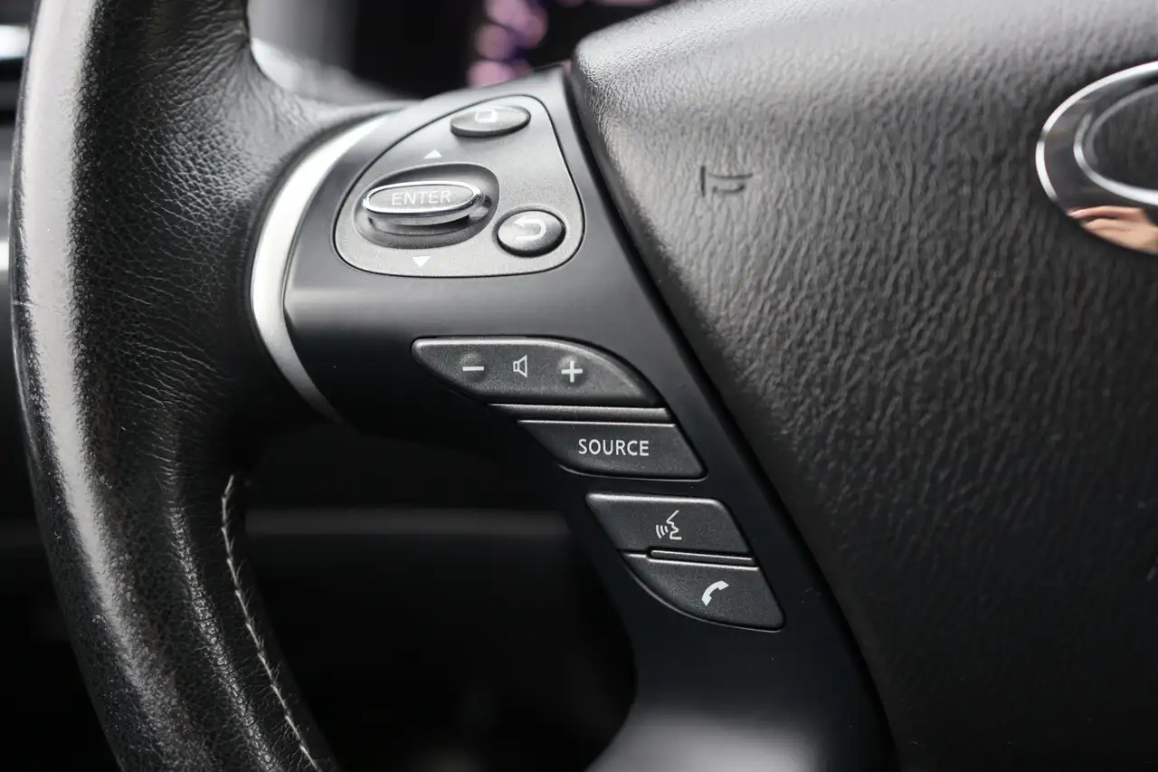 Infiniti QX60 снимка Infiniti QX60