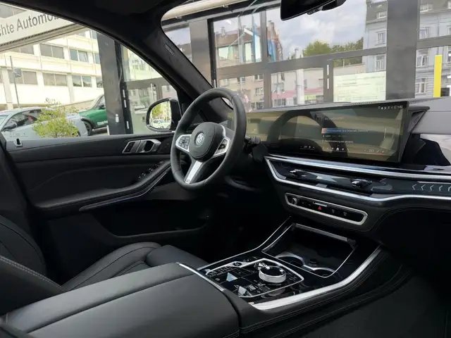 BMW X5 X5 view 4