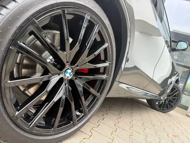 BMW X5 X5 view 3