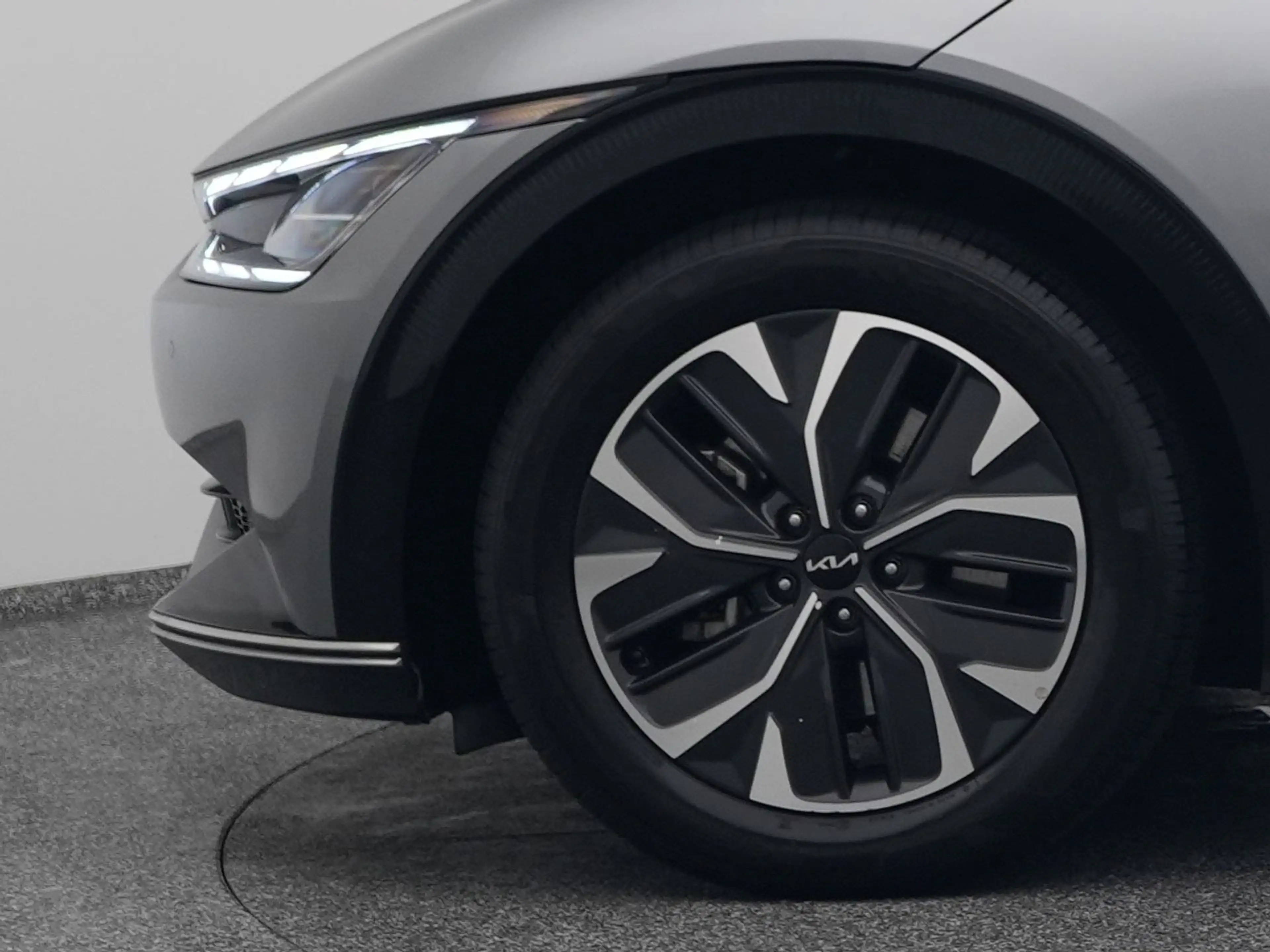 Kia EV6 Plus 77.4 kWh | CAMERA | ADAPTIVE | MEMORY | STOEL — photo 22