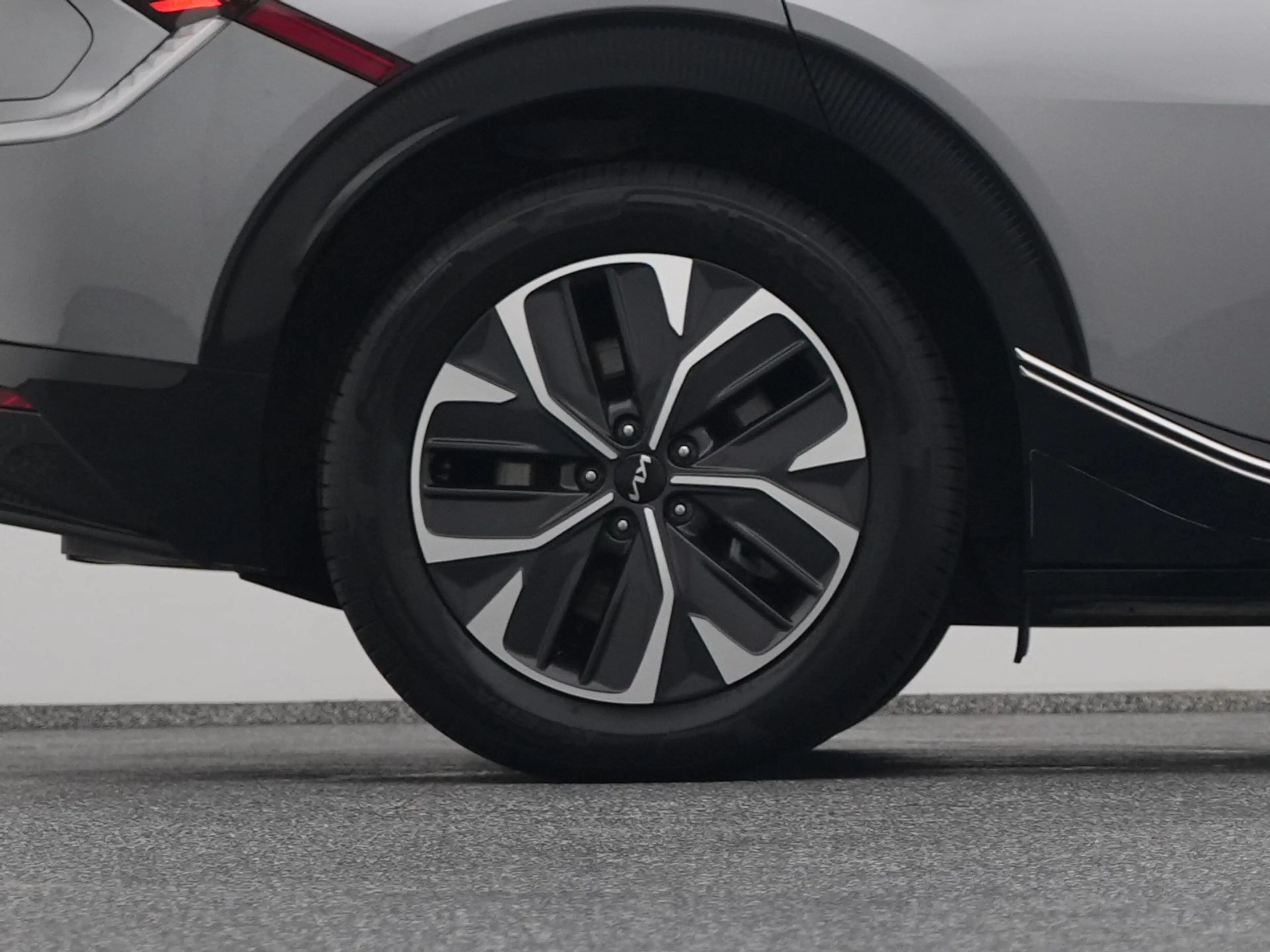 Kia EV6 Plus 77.4 kWh | CAMERA | ADAPTIVE | MEMORY | STOEL — photo 42