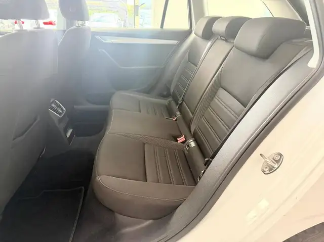 Skoda Octavia view 10