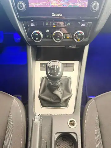 Skoda Octavia view 15
