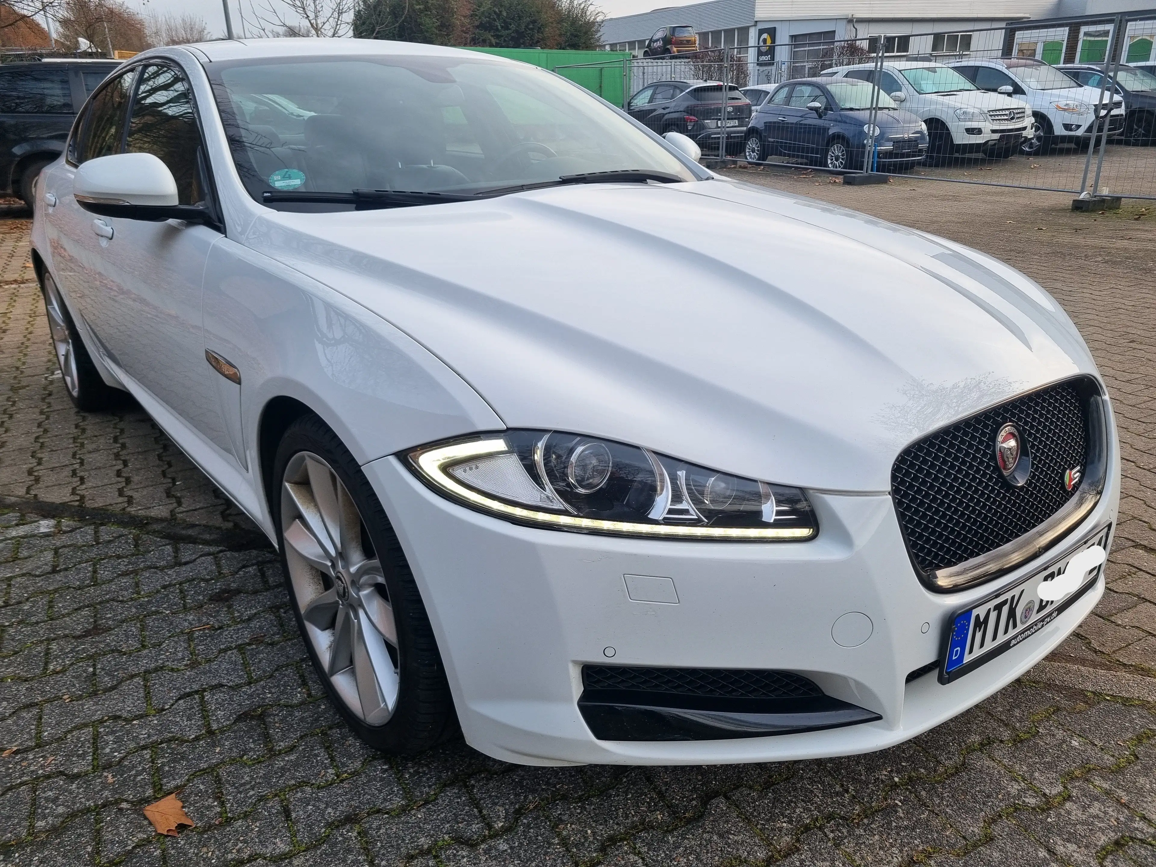 Jaguar XF 3.0 V6 Sport*Leder*Navi*Xenon*Sitzh*PDC* — photo 2