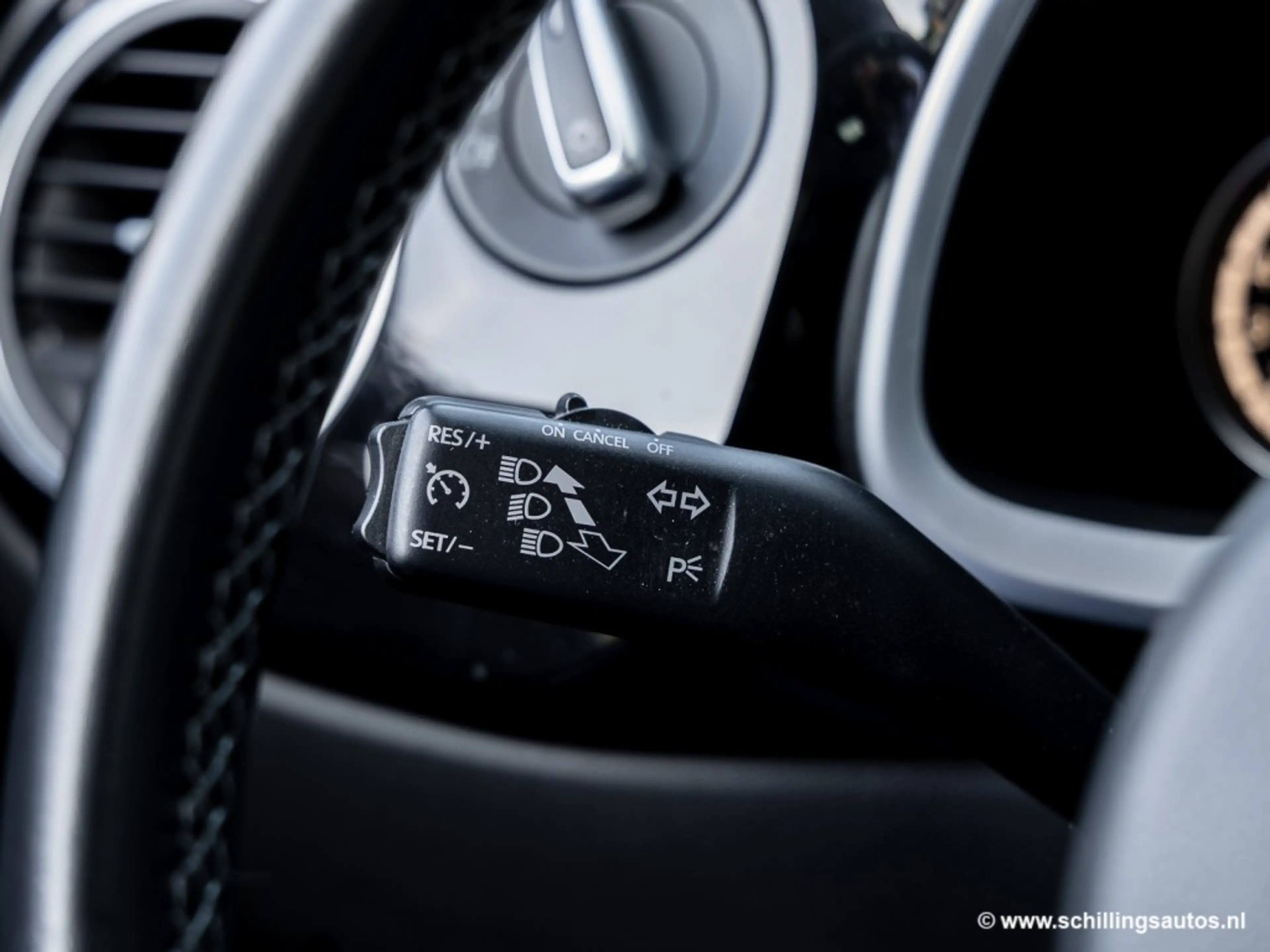 Volkswagen Beetle Cabriolet 1.4 TSI DESIGN Leer DSG-automaar 65.000k — photo 15