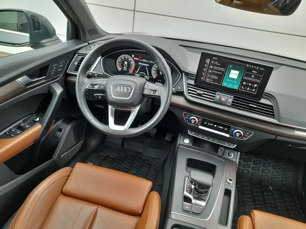 Audi Q5 снимка Audi Q5
